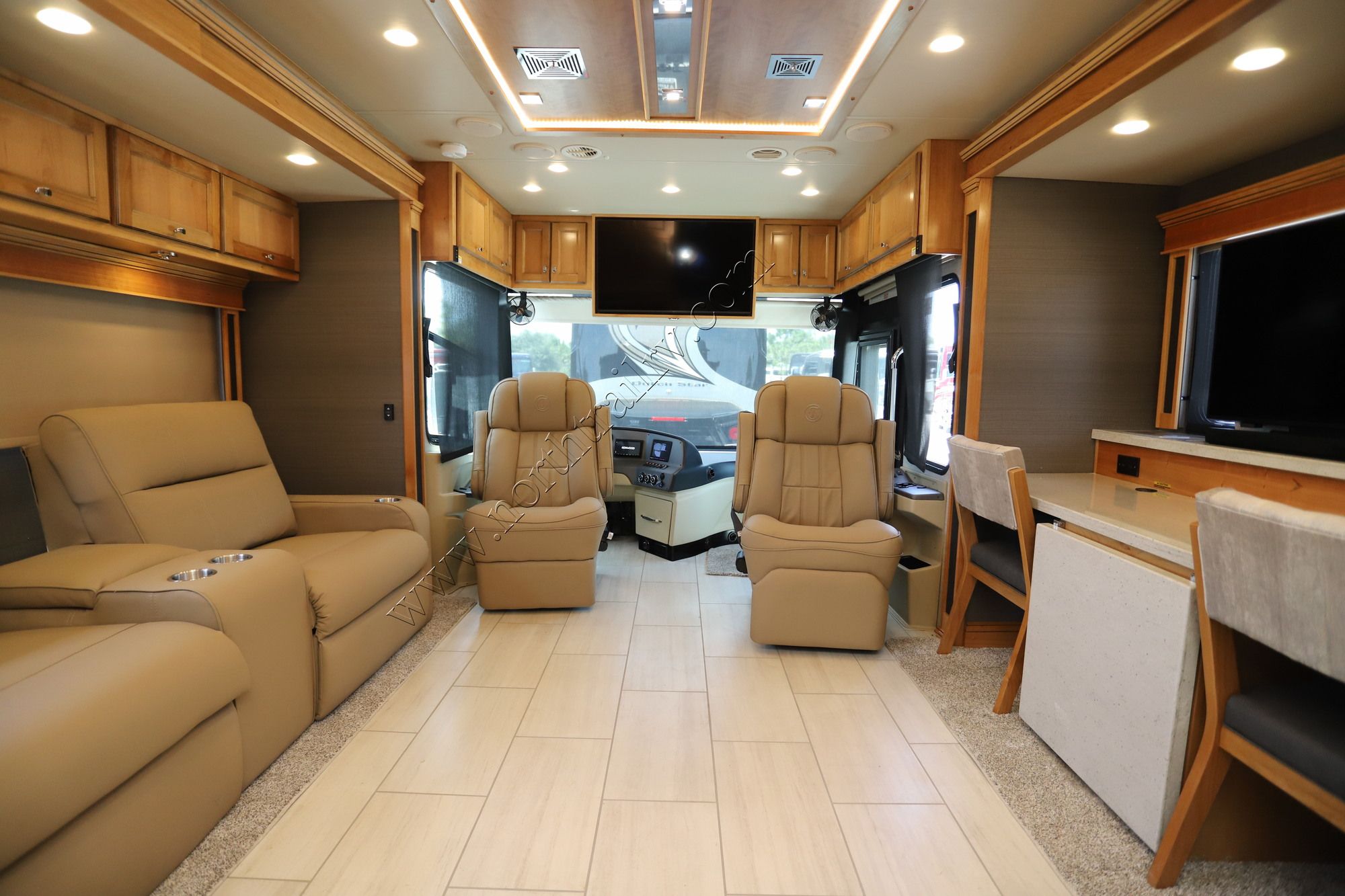 New 2022 Tiffin Motor Homes Allegro Red 33AA Class A  For Sale