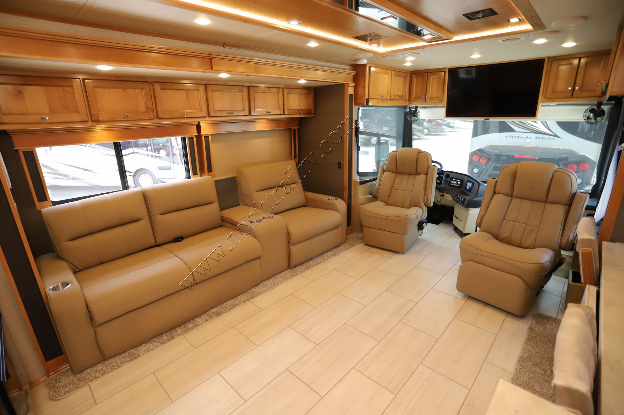 New 2022 Tiffin Motor Homes Allegro Red 33AA Class A  For Sale