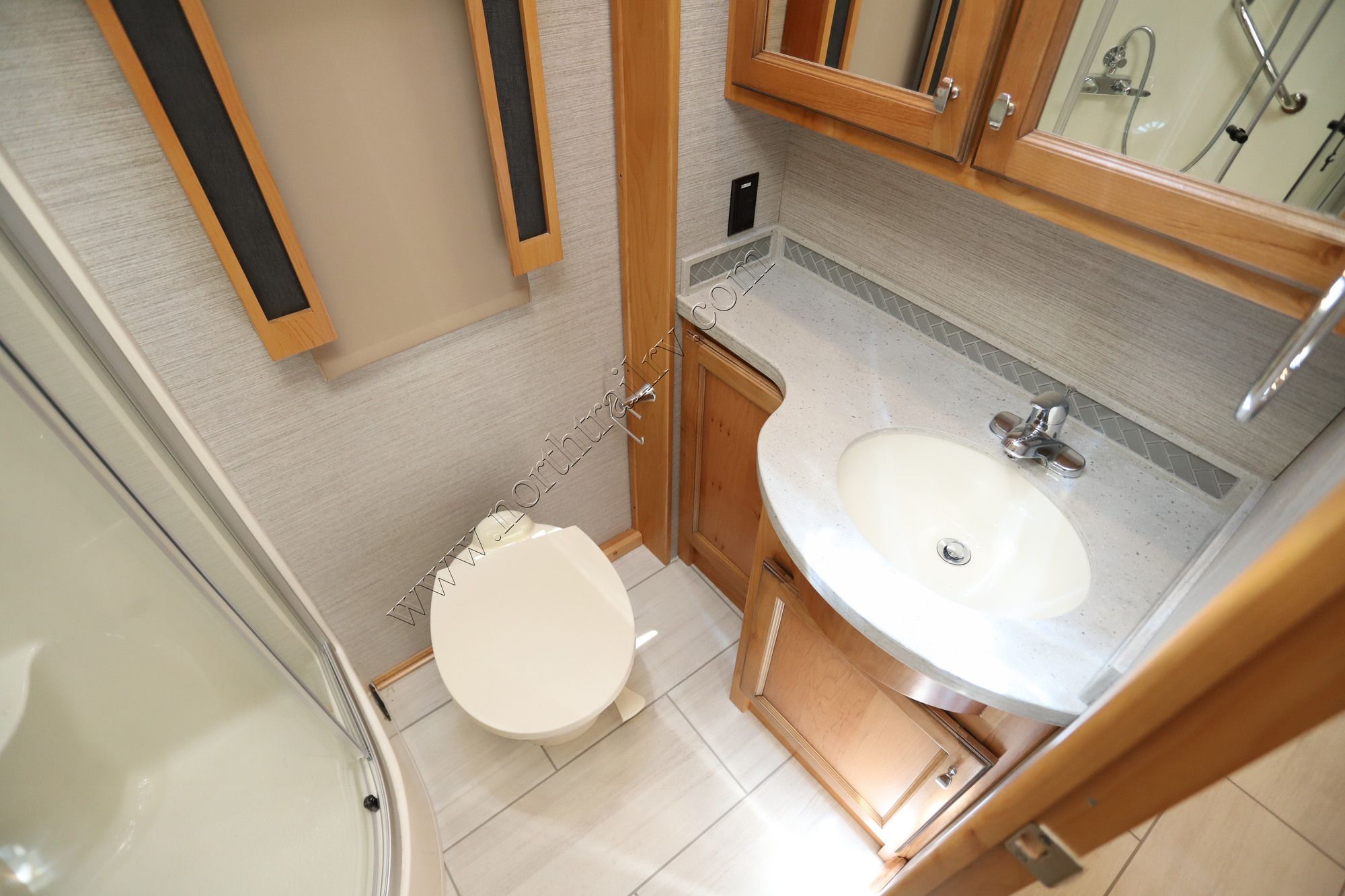 New 2022 Tiffin Motor Homes Allegro Red 33AA Class A  For Sale