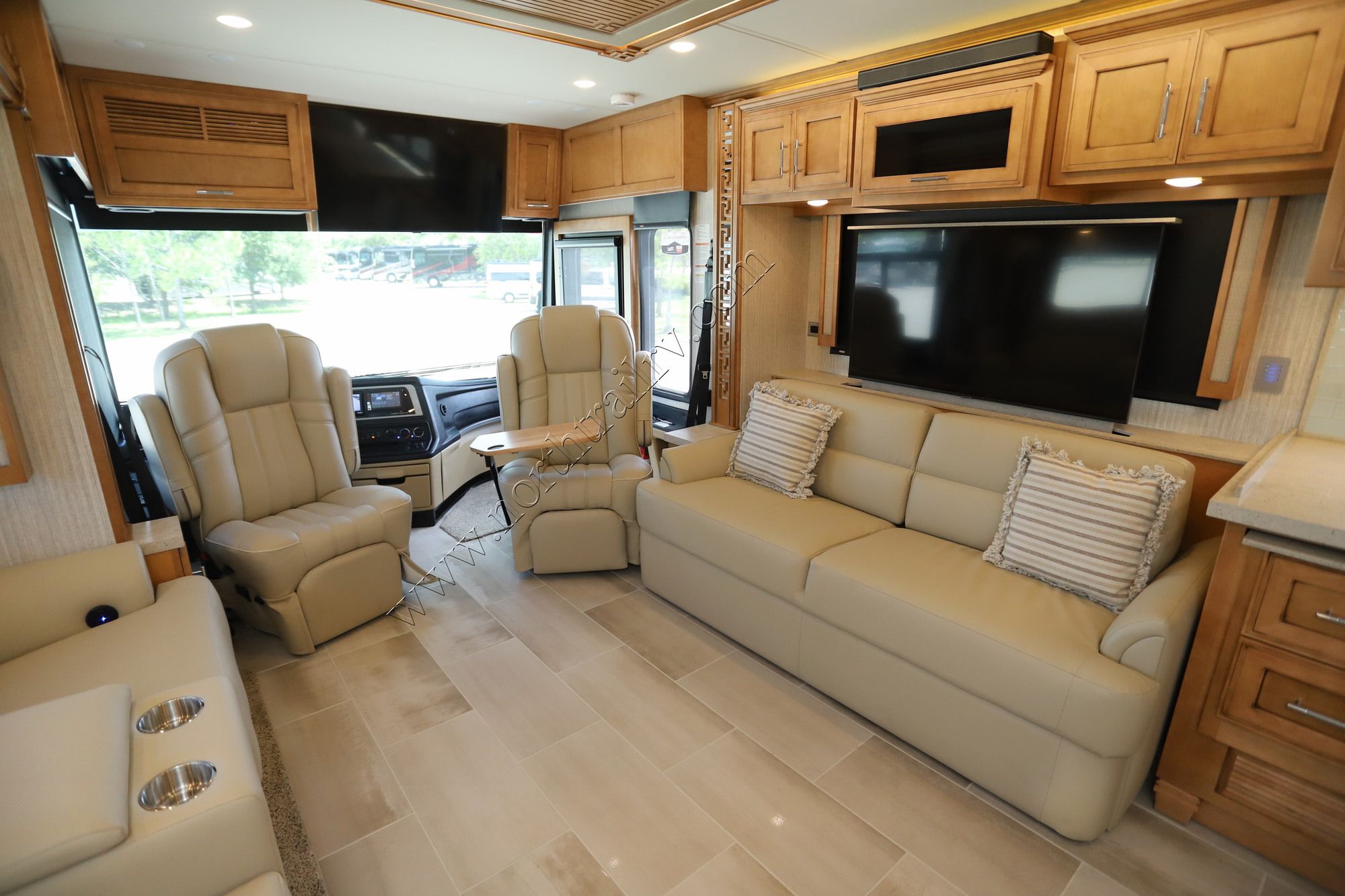 New 2022 Newmar Ventana 4369 Class A  For Sale