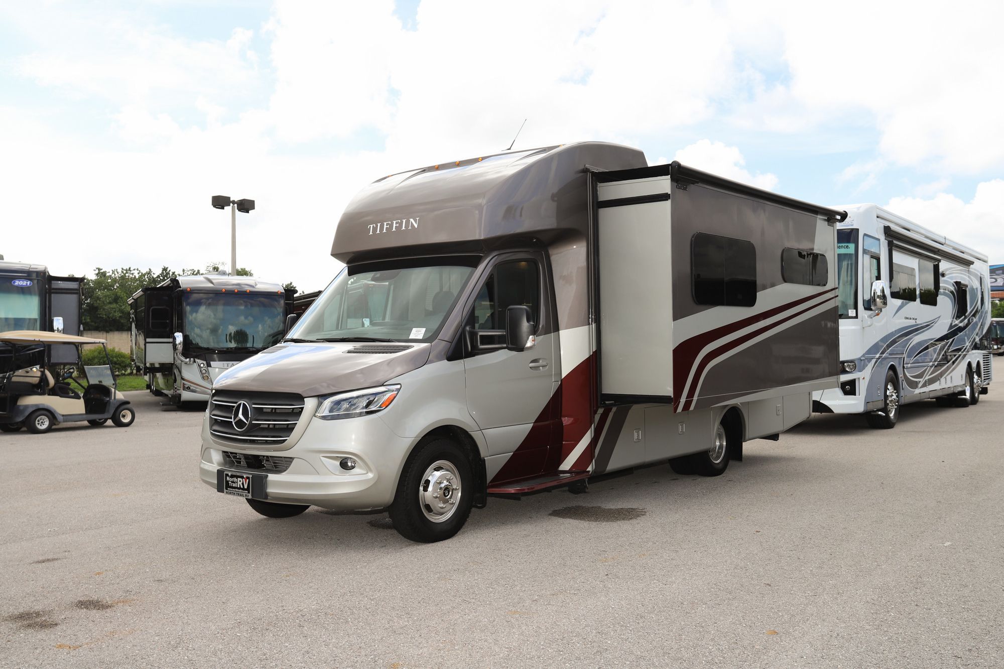 New 2023 Tiffin Motor Homes Wayfarer 25RW Class C  For Sale