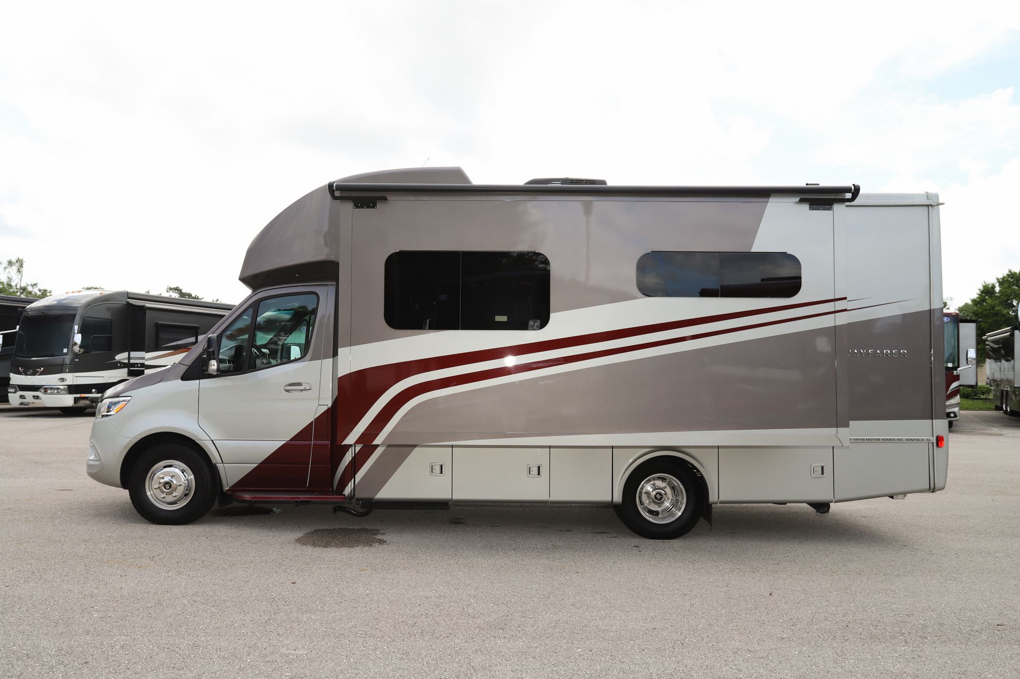 New 2023 Tiffin Motor Homes Wayfarer 25RW Class C  For Sale