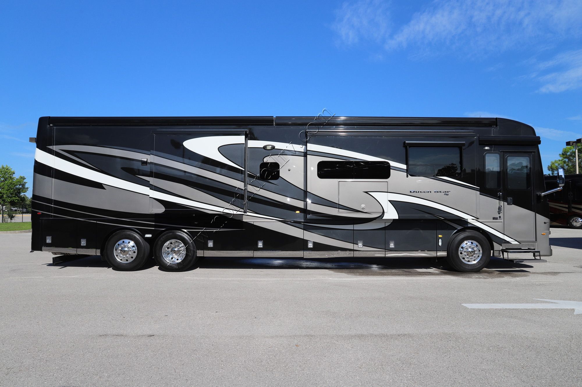 Used 2020 Newmar Dutch Star 4369 Class A  For Sale