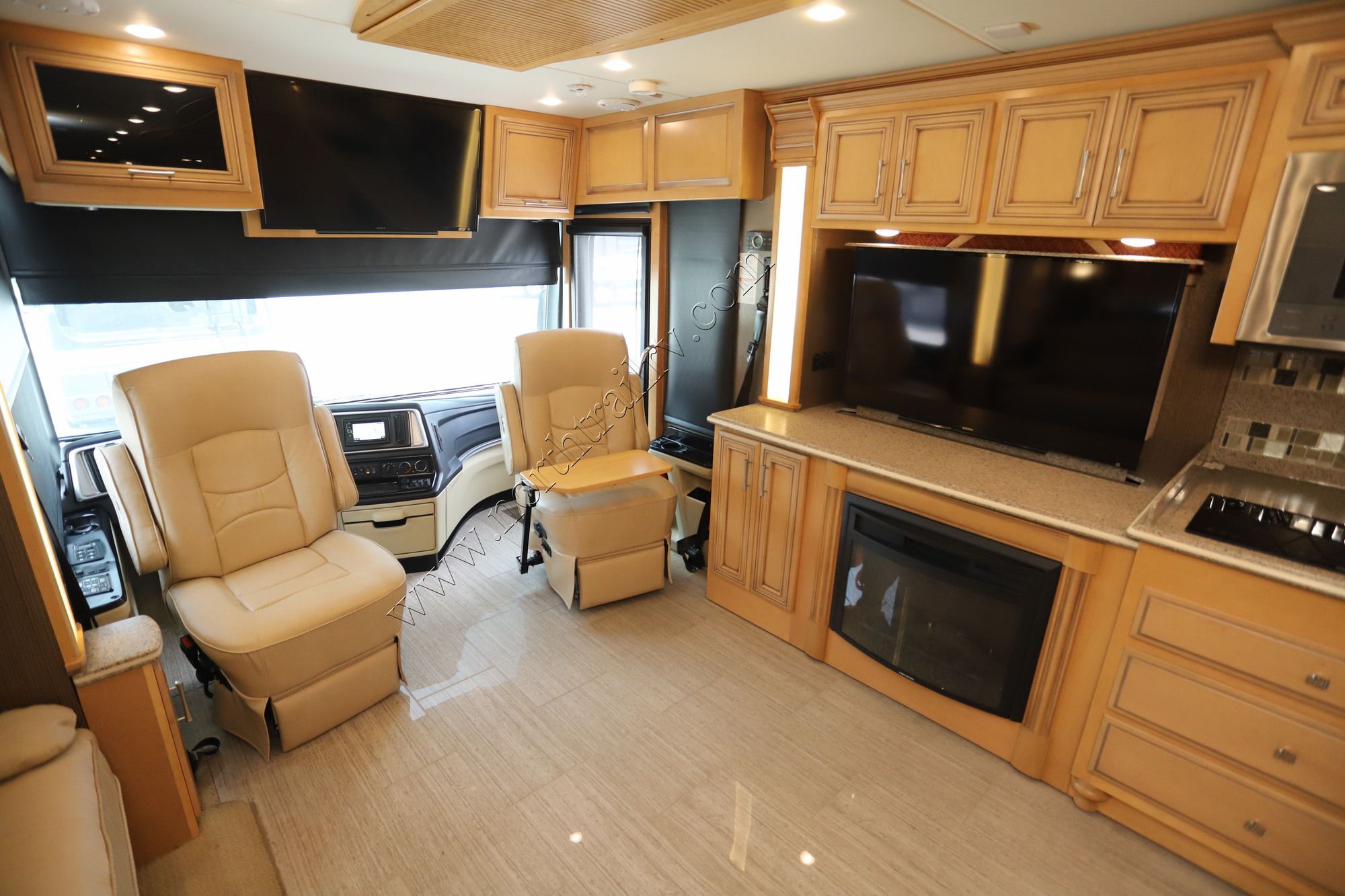 Used 2016 Newmar Ventana 3709 Class A  For Sale