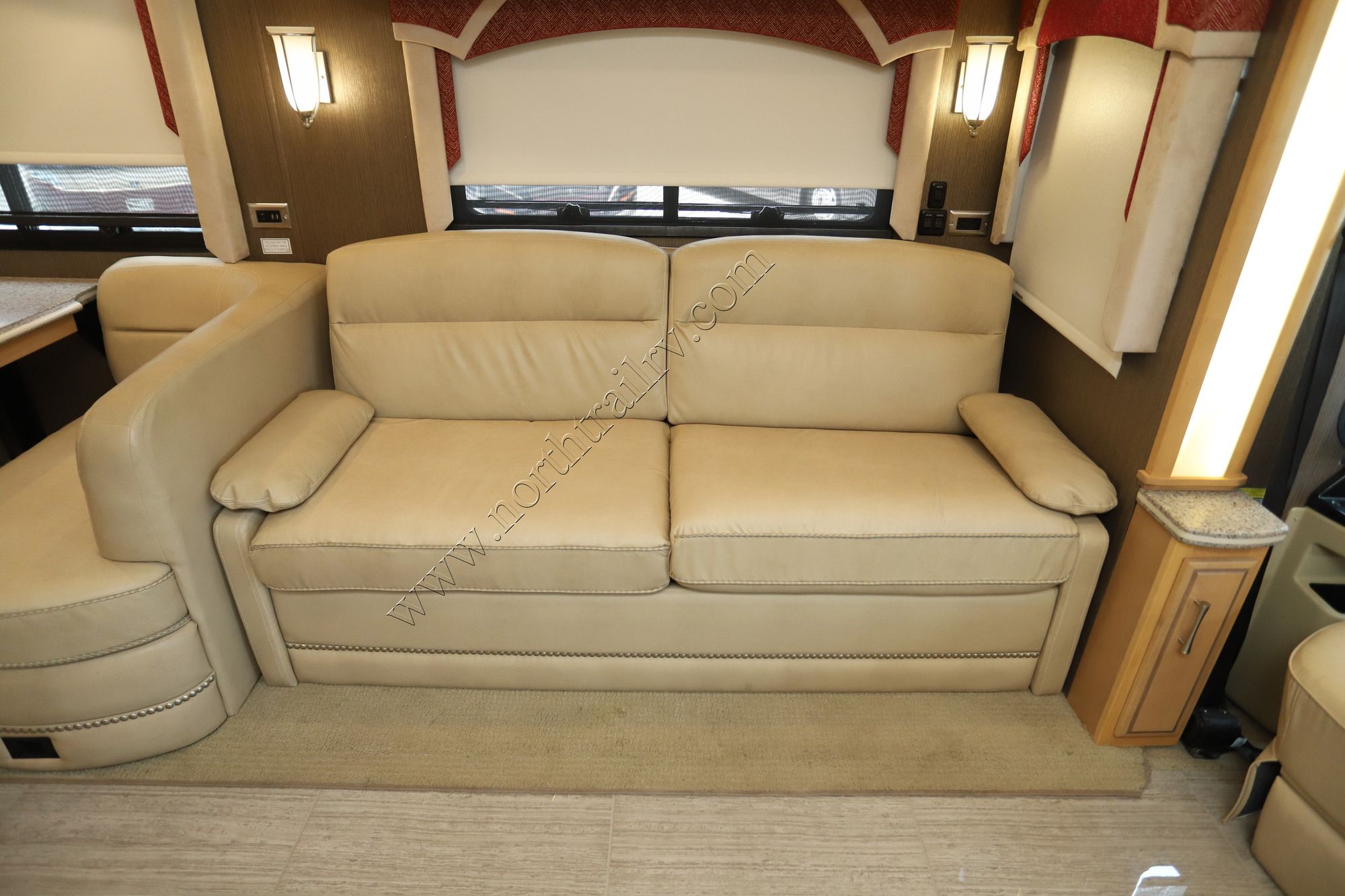 Used 2016 Newmar Ventana 3709 Class A  For Sale