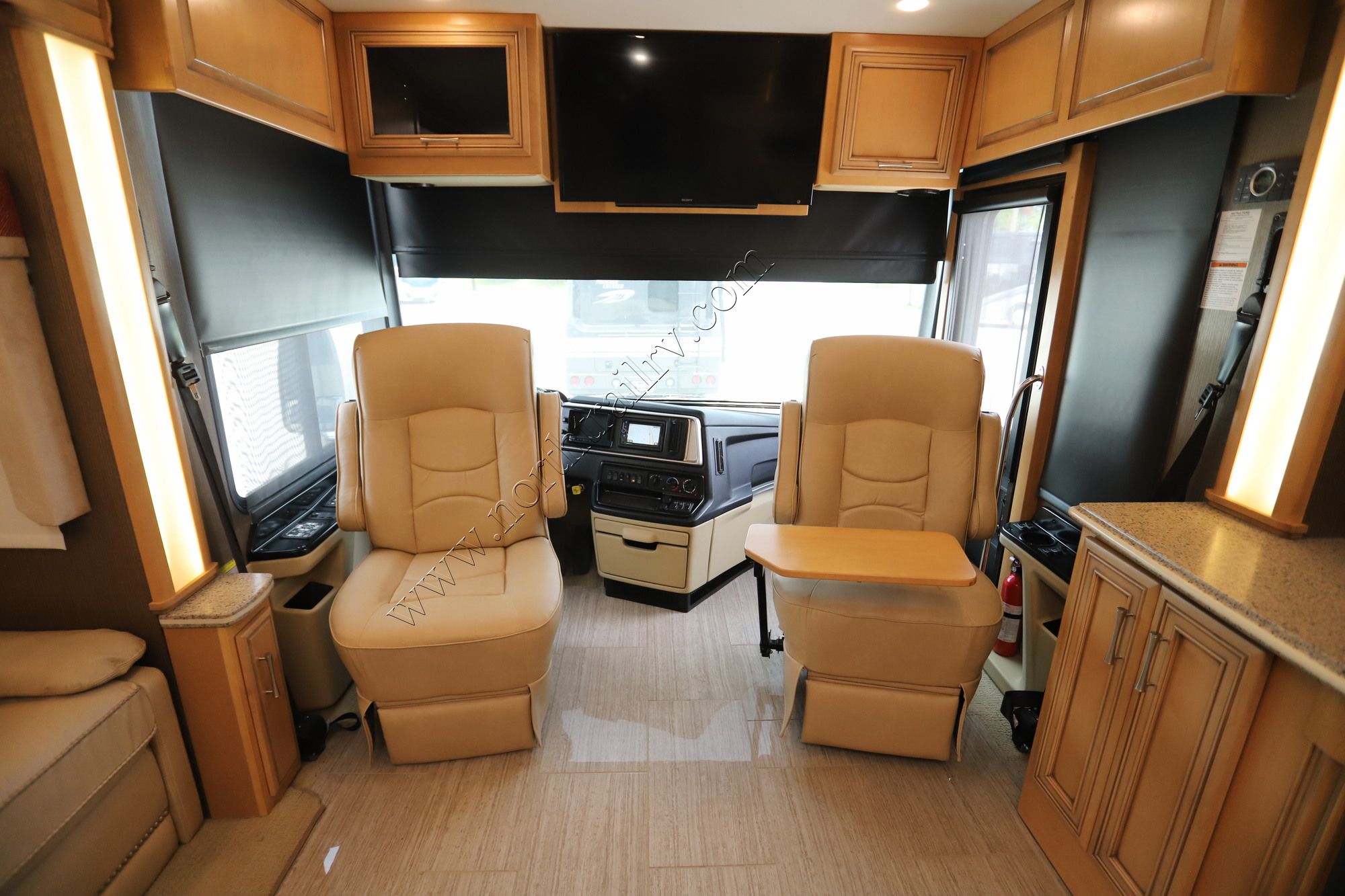 Used 2016 Newmar Ventana 3709 Class A  For Sale