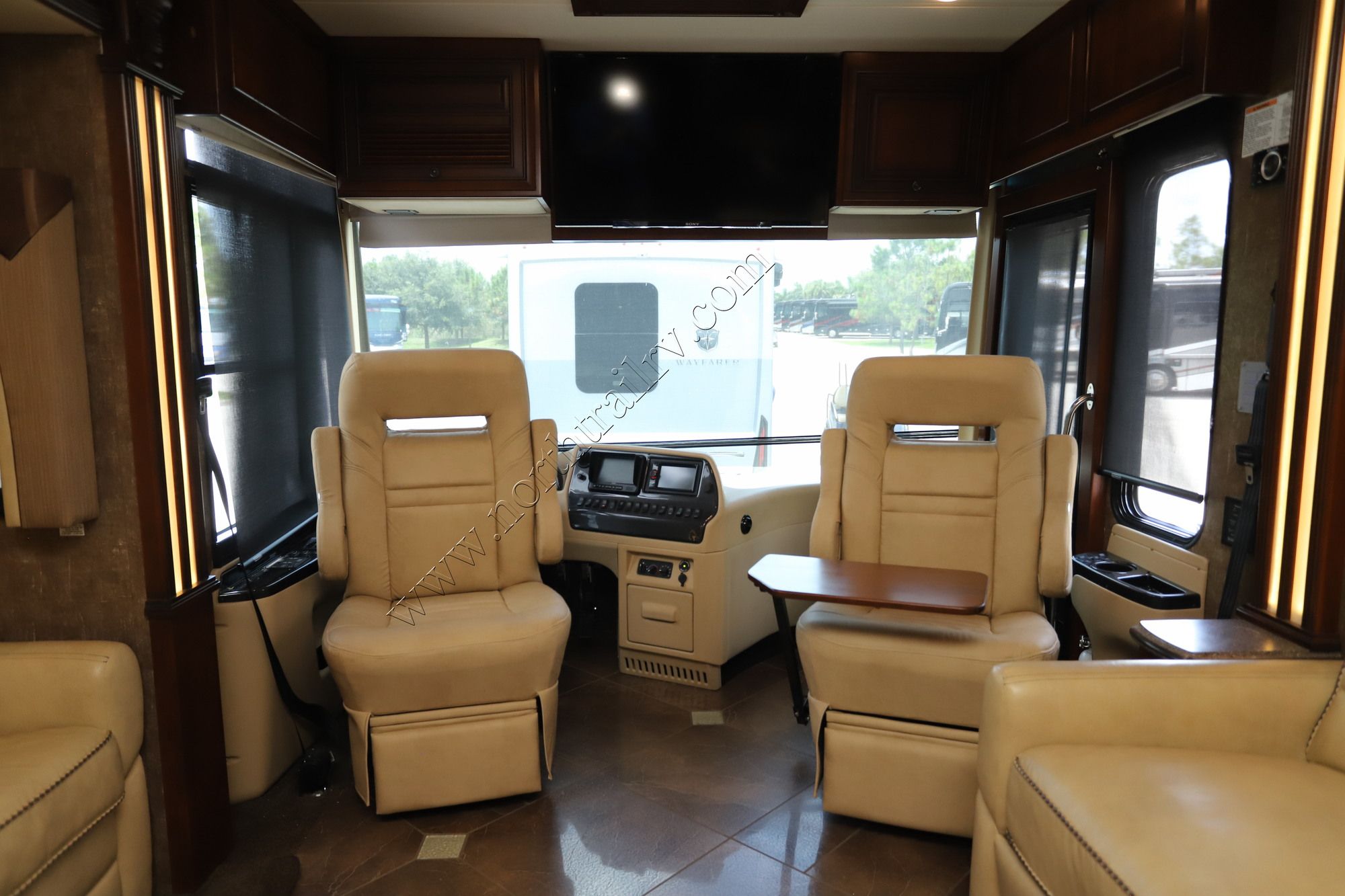 Used 2014 Newmar Dutch Star 4364 Class A  For Sale