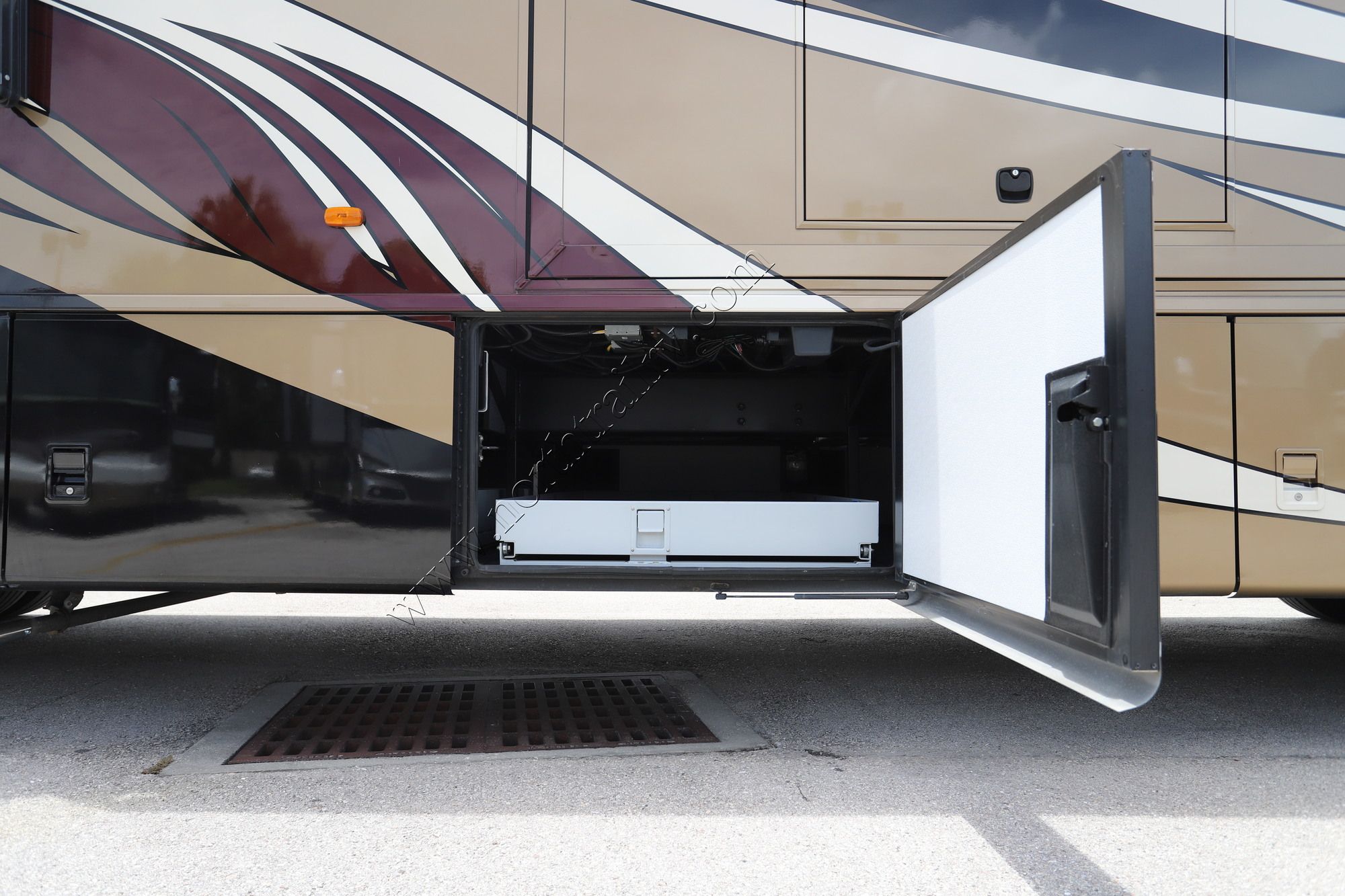 Used 2014 Newmar Dutch Star 4364 Class A  For Sale