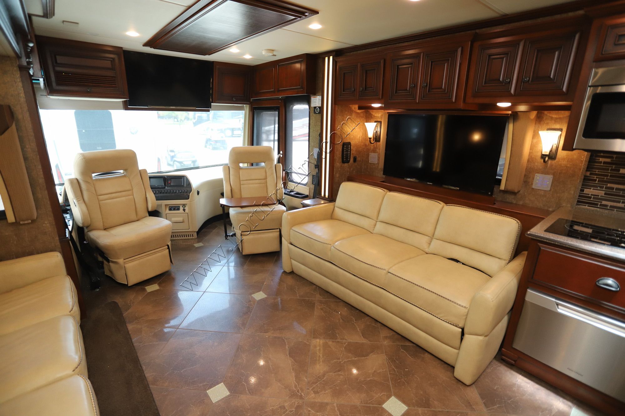 Used 2014 Newmar Dutch Star 4364 Class A  For Sale