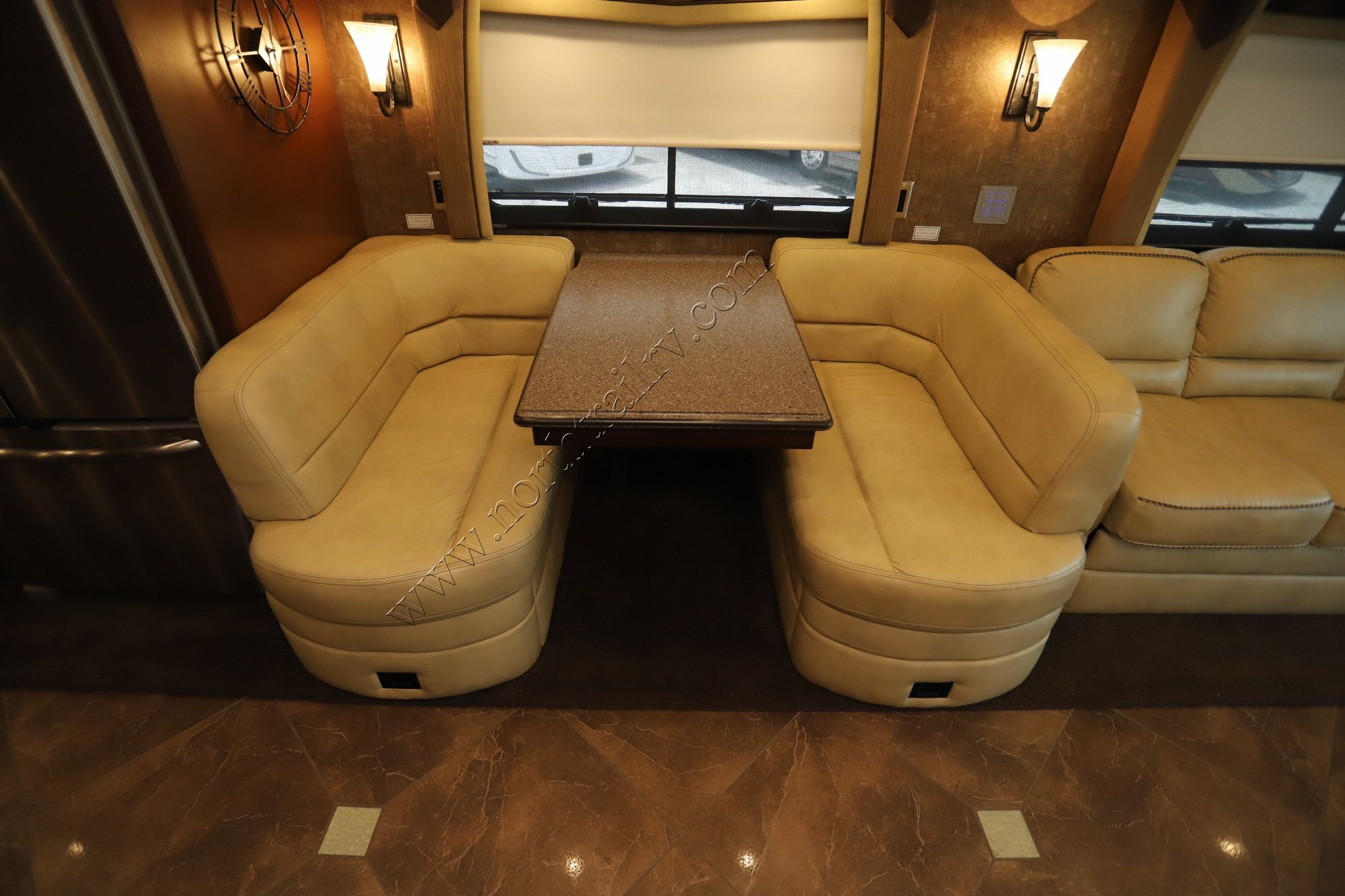 Used 2014 Newmar Dutch Star 4364 Class A  For Sale
