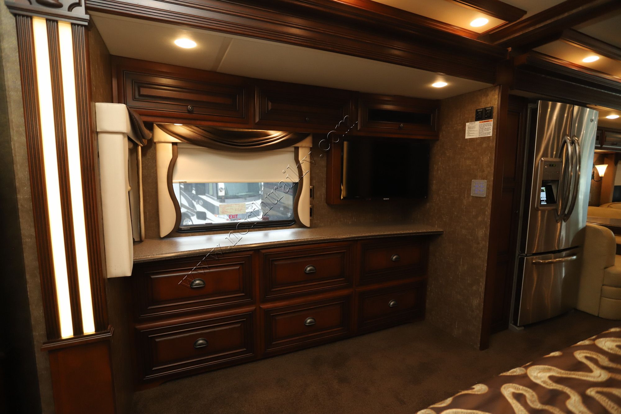Used 2014 Newmar Dutch Star 4364 Class A  For Sale