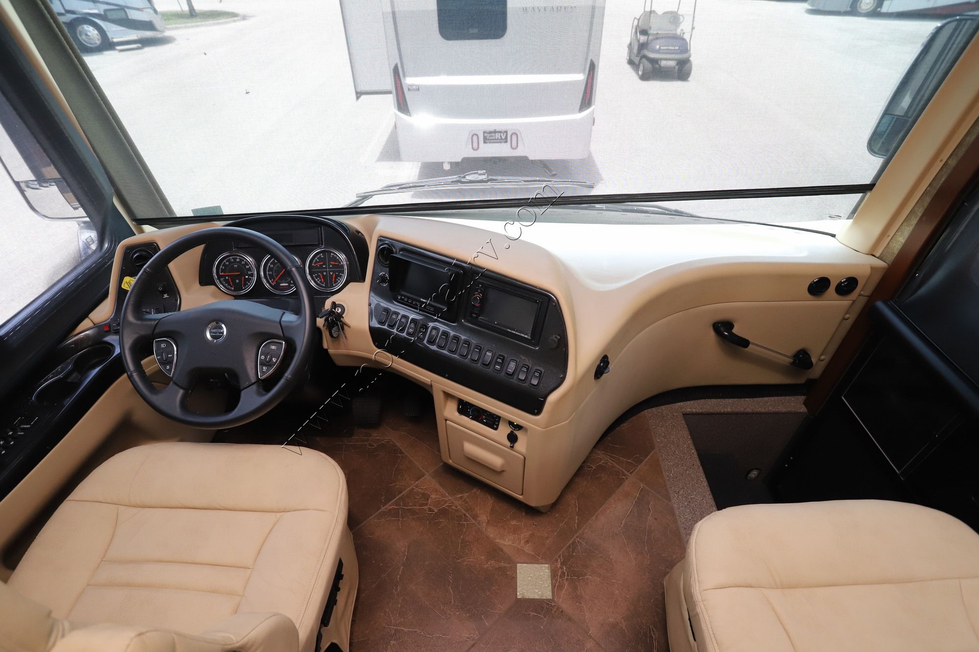 Used 2014 Newmar Dutch Star 4364 Class A  For Sale