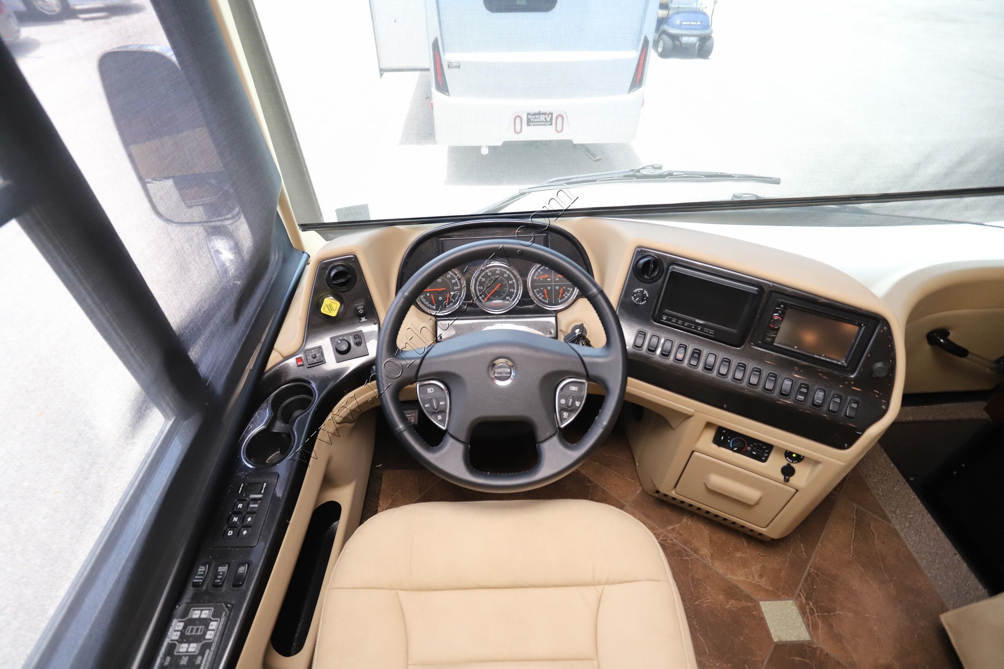 Used 2014 Newmar Dutch Star 4364 Class A  For Sale