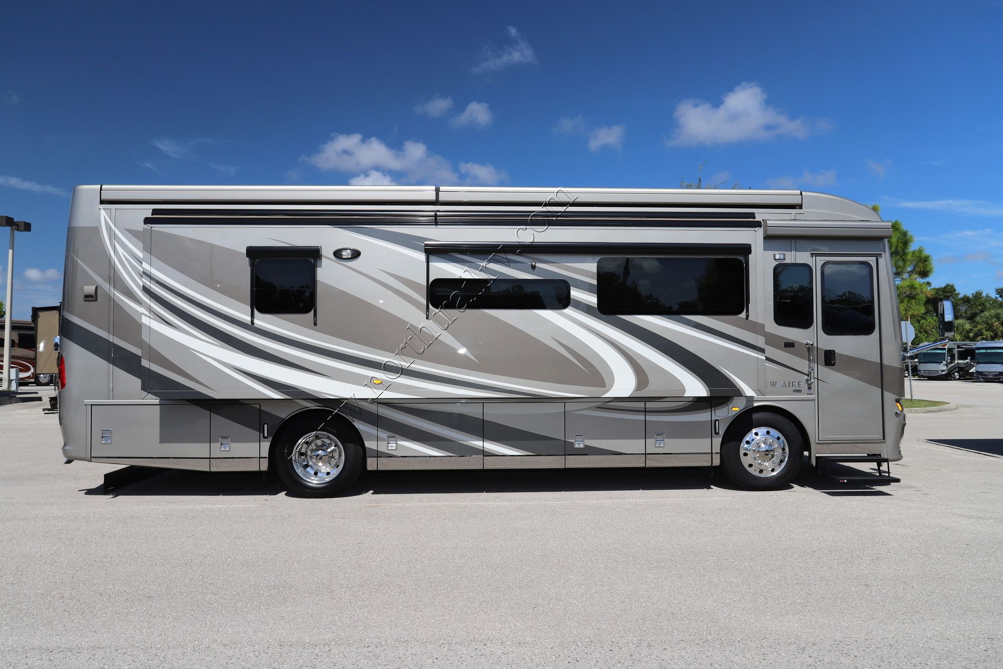 Used 2019 Newmar New Aire 3345 Class A  For Sale