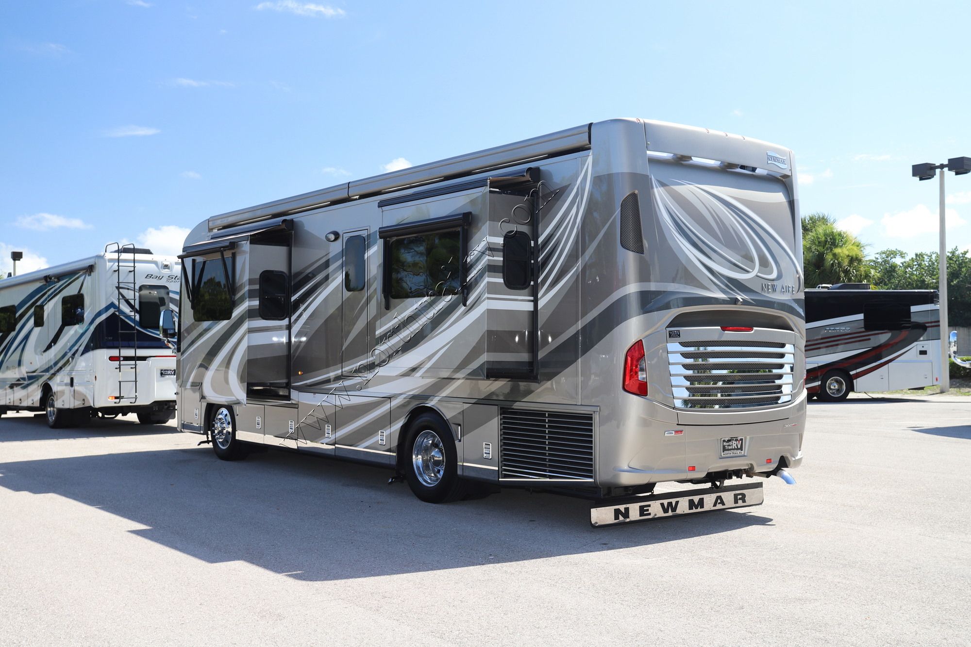 Used 2019 Newmar New Aire 3345 Class A  For Sale