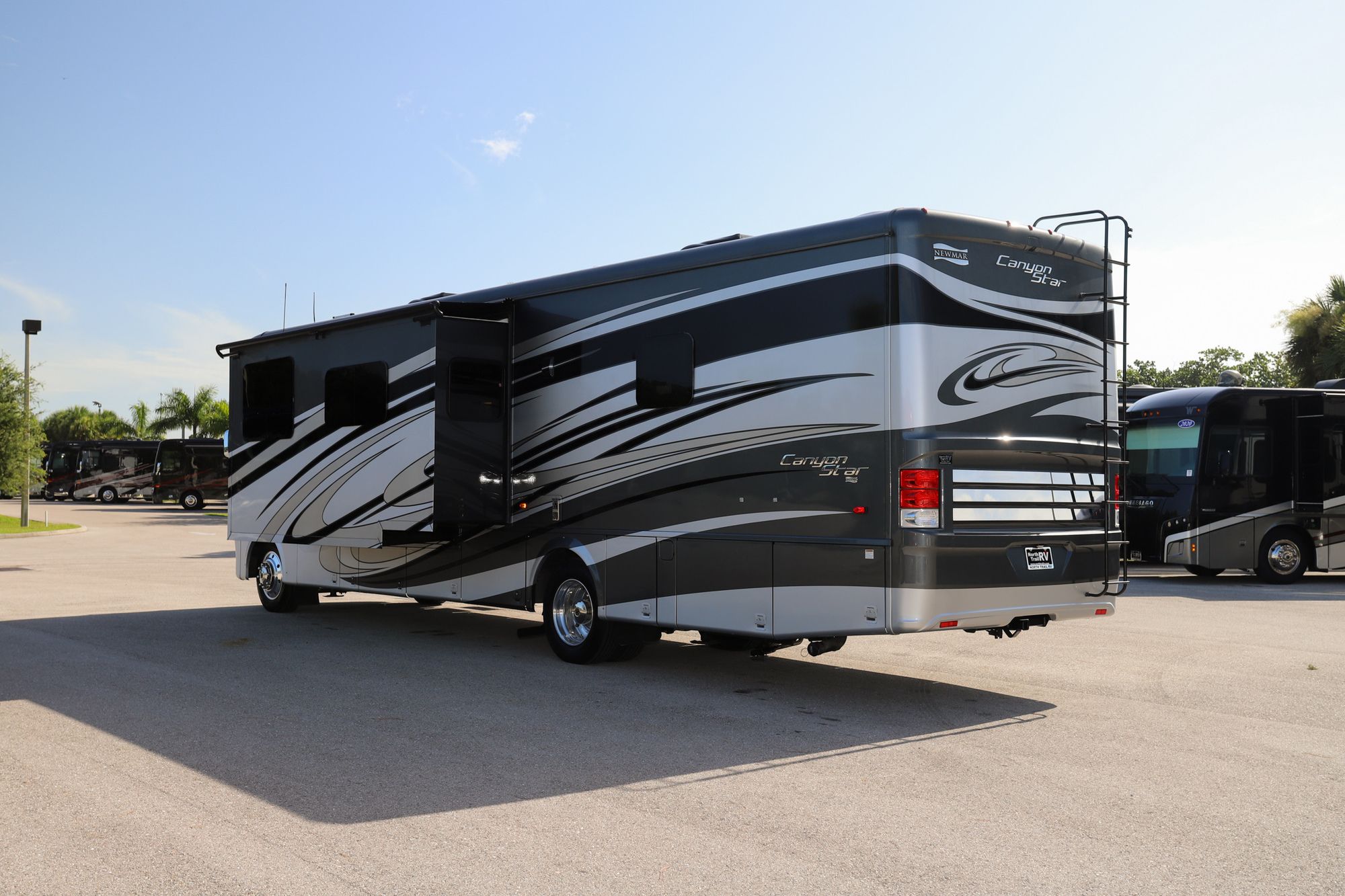 Used 2016 Newmar Canyon Star 3710 Class A  For Sale