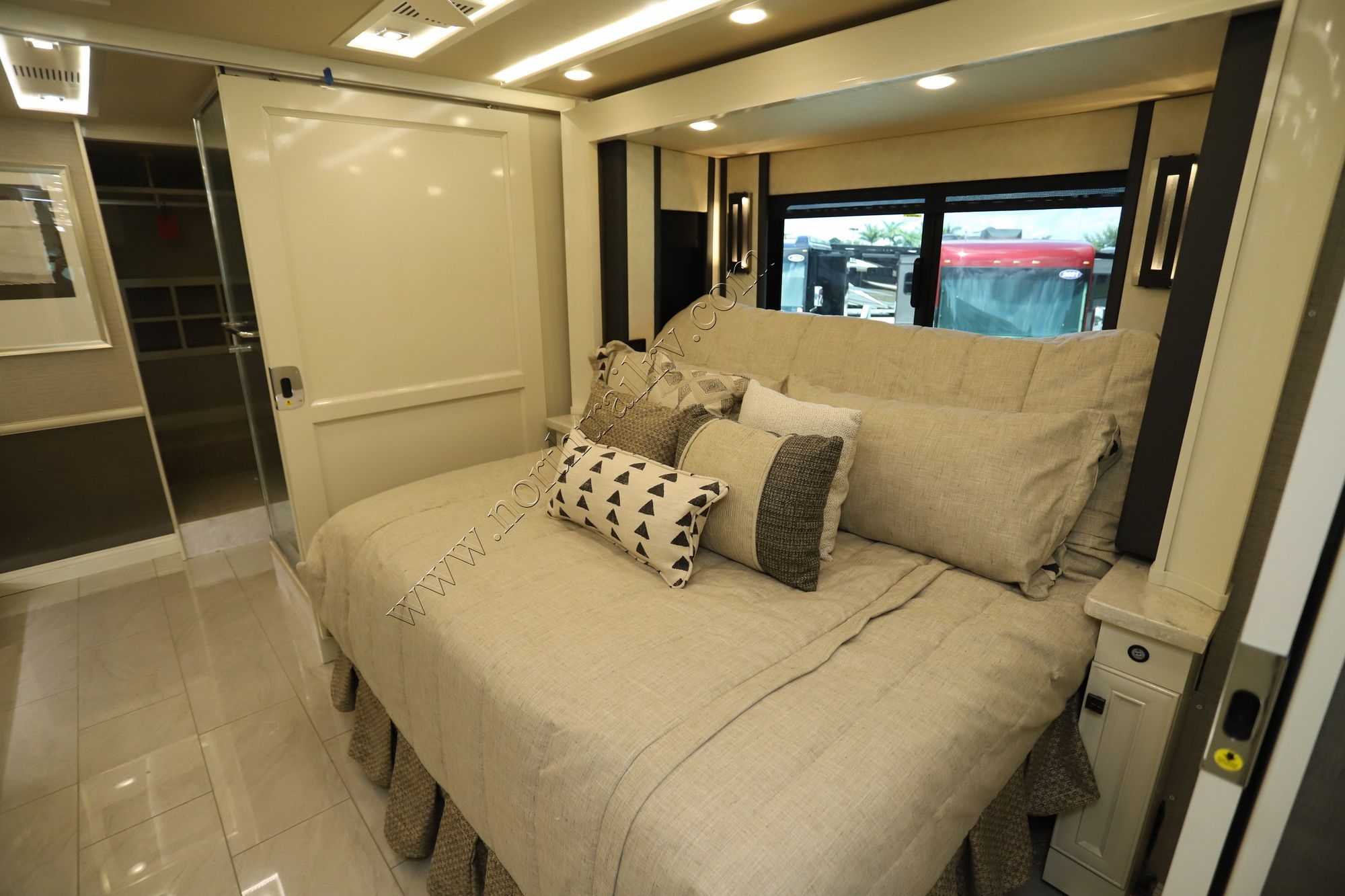 New 2022 Tiffin Motor Homes Allegro Bus 45OPP Class A  For Sale