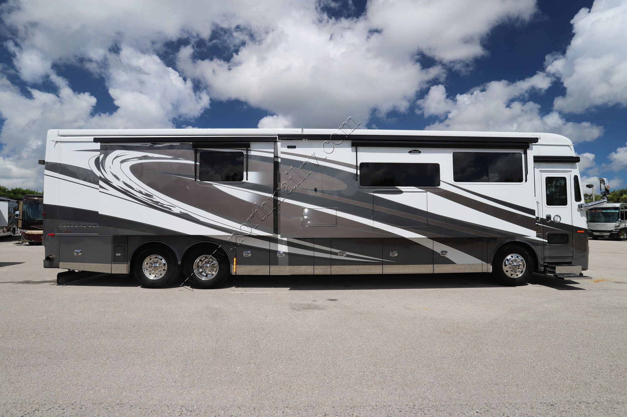 New 2022 Tiffin Motor Homes Allegro Bus 45OPP Class A  For Sale