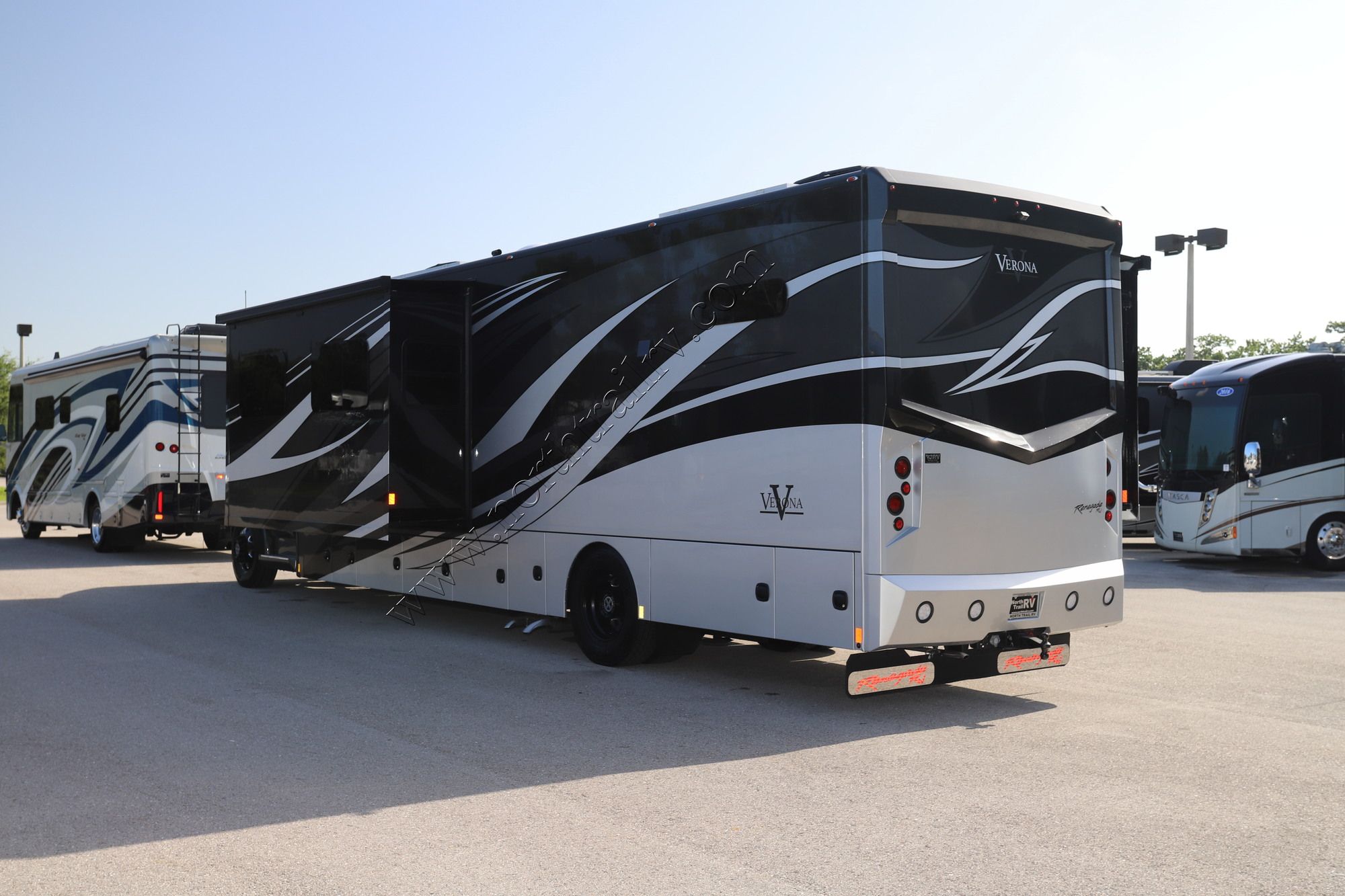 New 2023 Renegade Rv Verona 40VBH Super C  For Sale