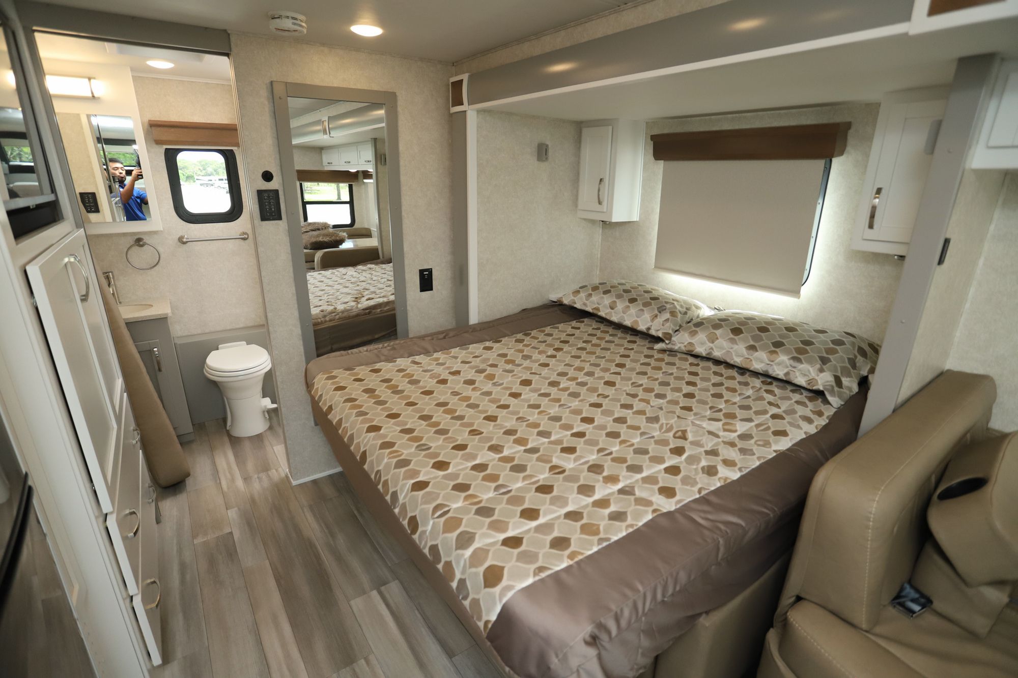 Used 2022 Renegade Rv Veracruz 30VRM Super C  For Sale