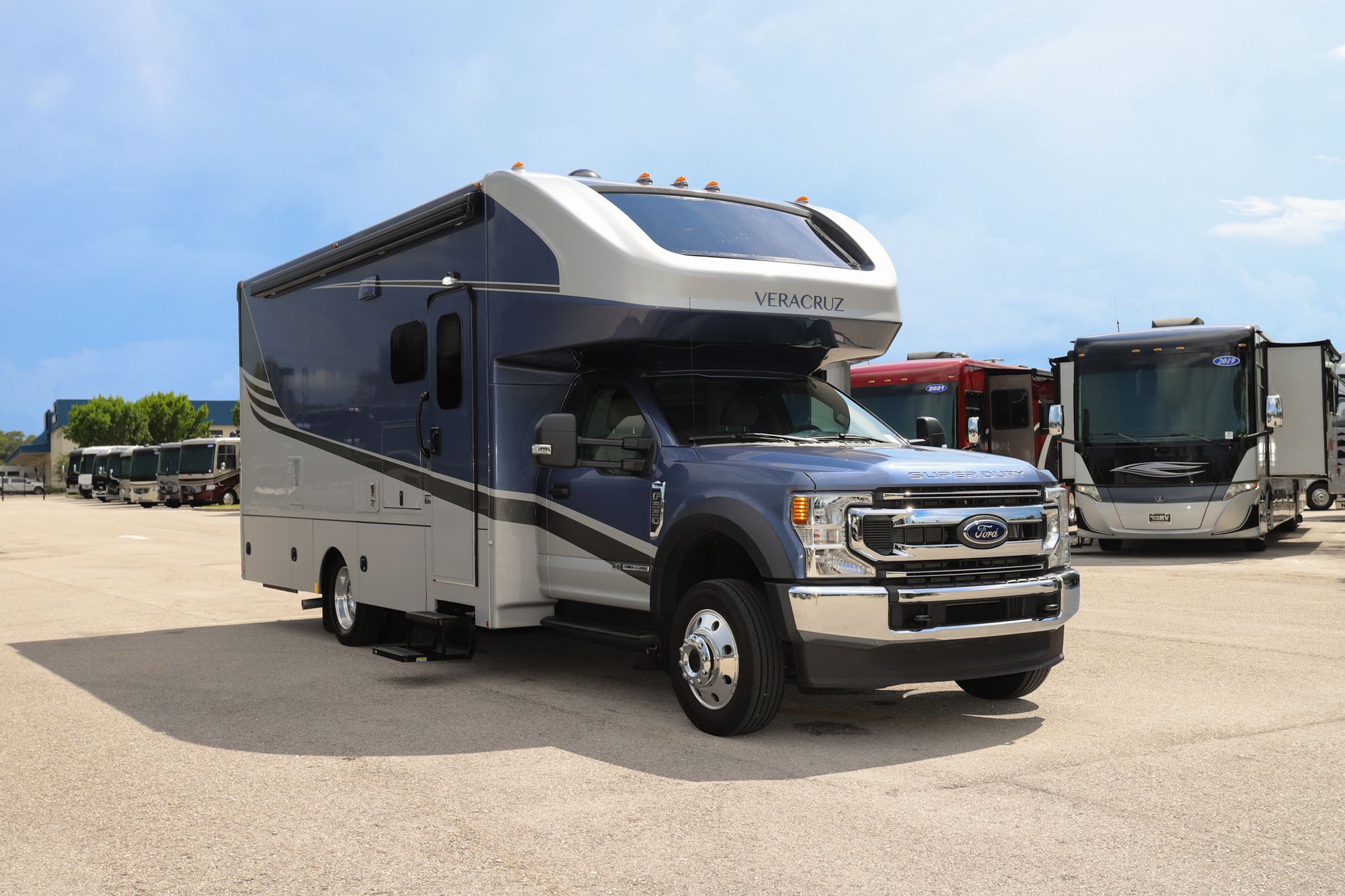 Used 2022 Renegade Rv Veracruz 30VRM Super C  For Sale