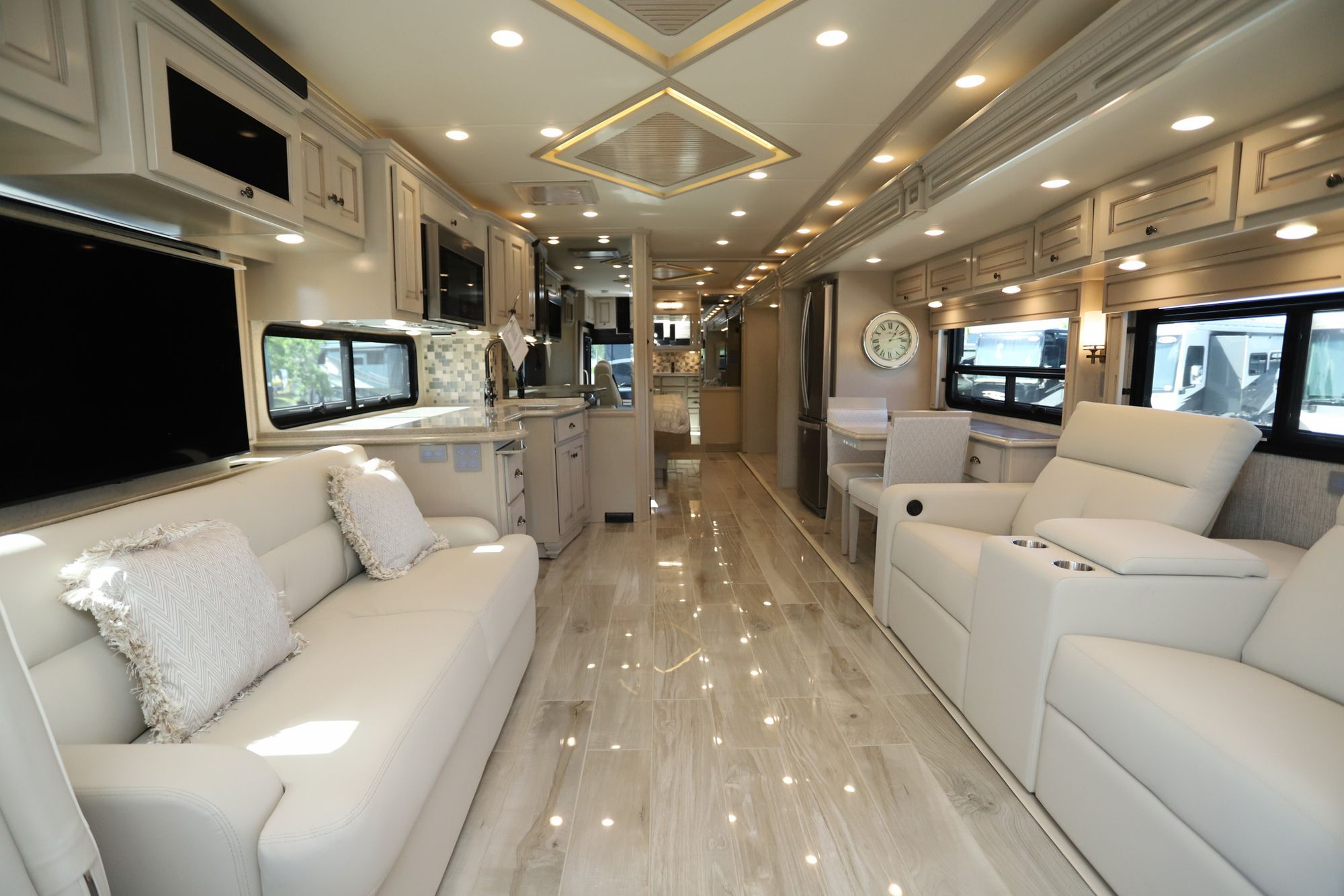 New 2022 Newmar Dutch Star 4081 Class A  For Sale