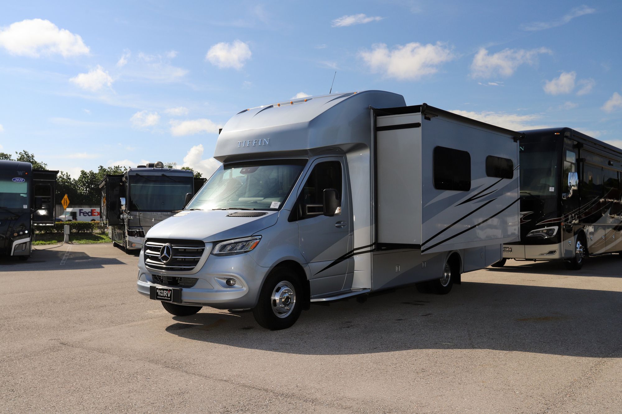 New 2023 Tiffin Motor Homes Wayfarer 25RW Class C  For Sale