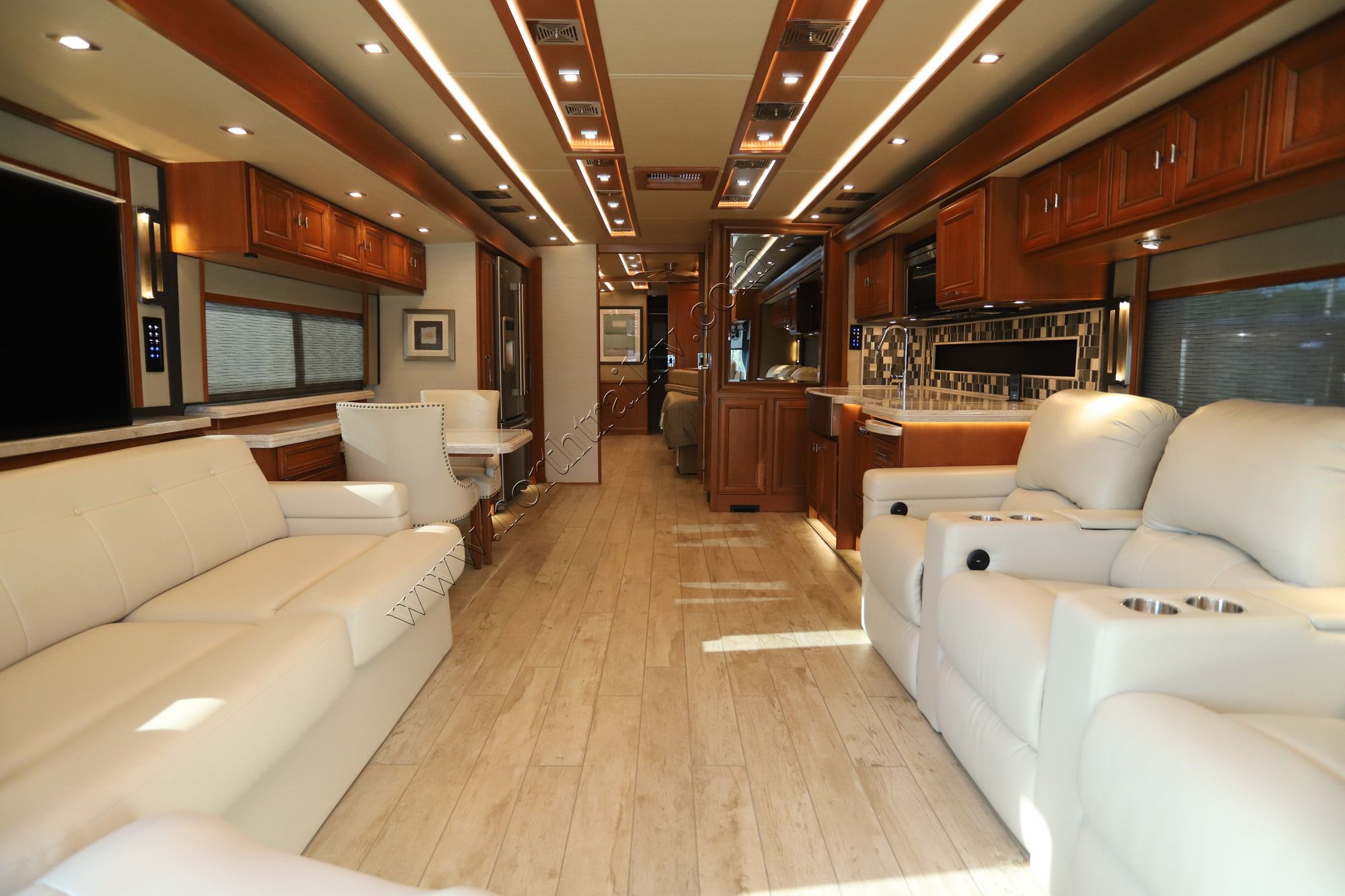 Used 2019 Tiffin Motor Homes Allegro Bus 45OPP Class A  For Sale