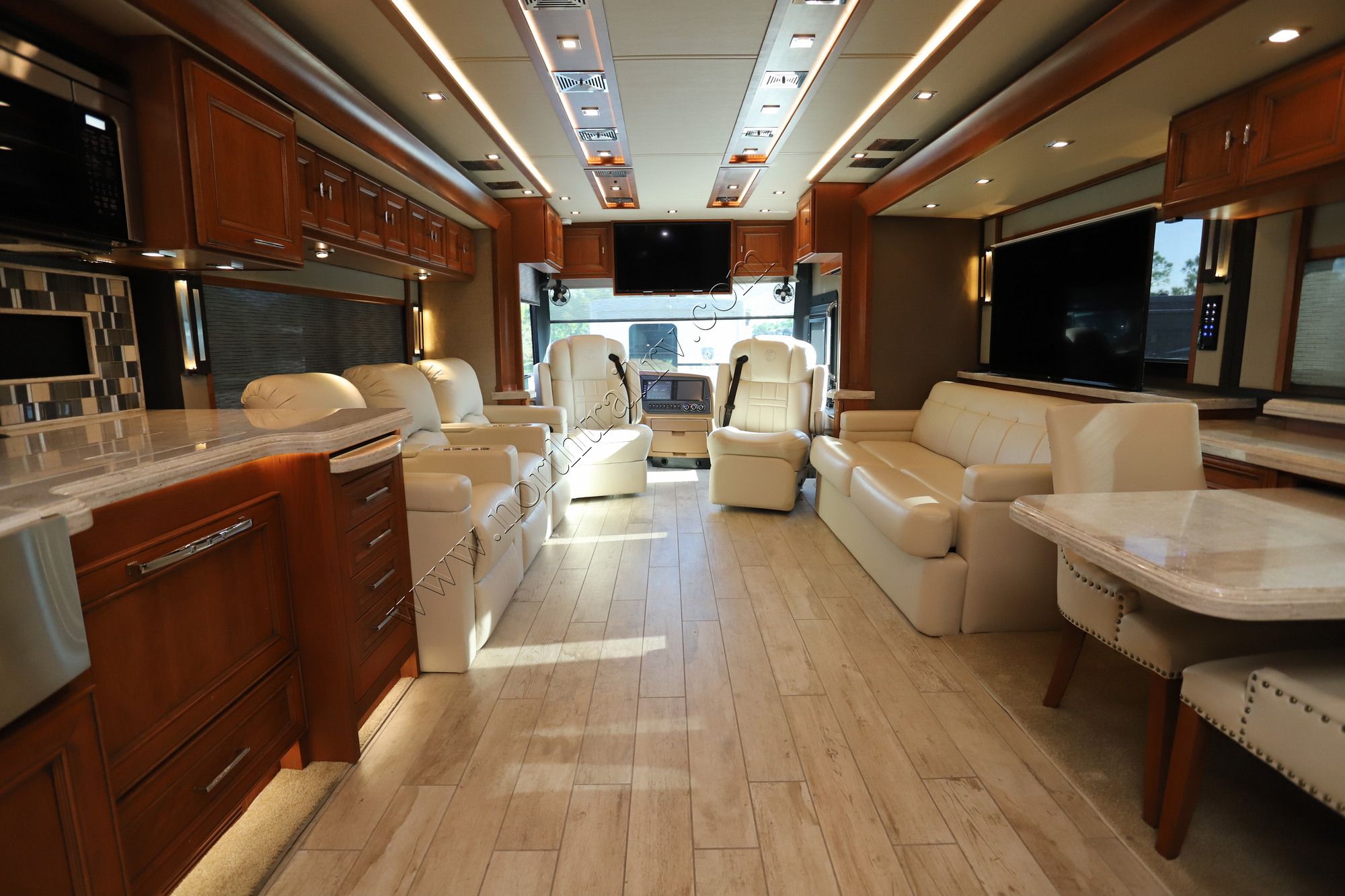 Used 2019 Tiffin Motor Homes Allegro Bus 45OPP Class A  For Sale