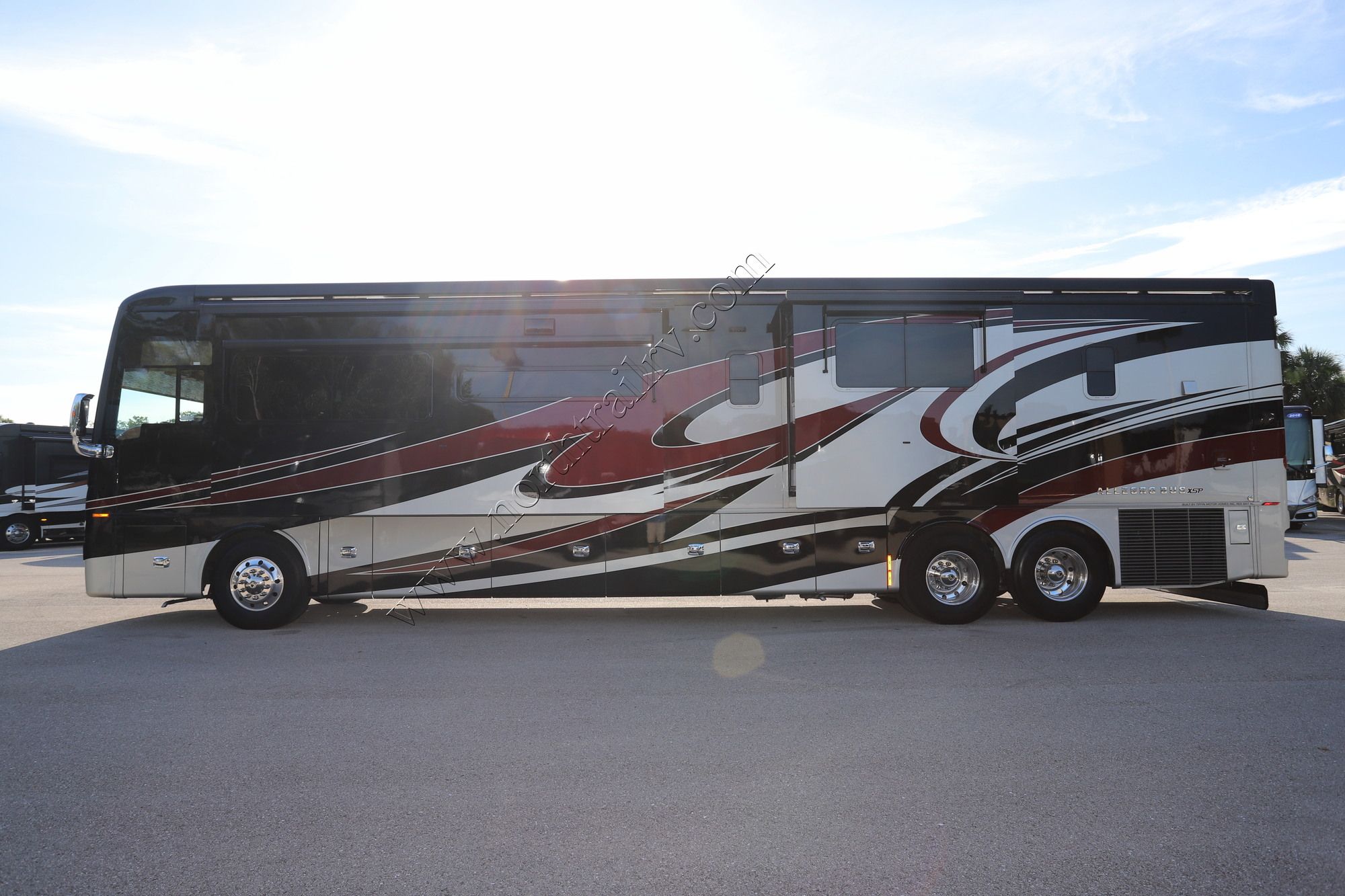 Used 2019 Tiffin Motor Homes Allegro Bus 45OPP Class A  For Sale