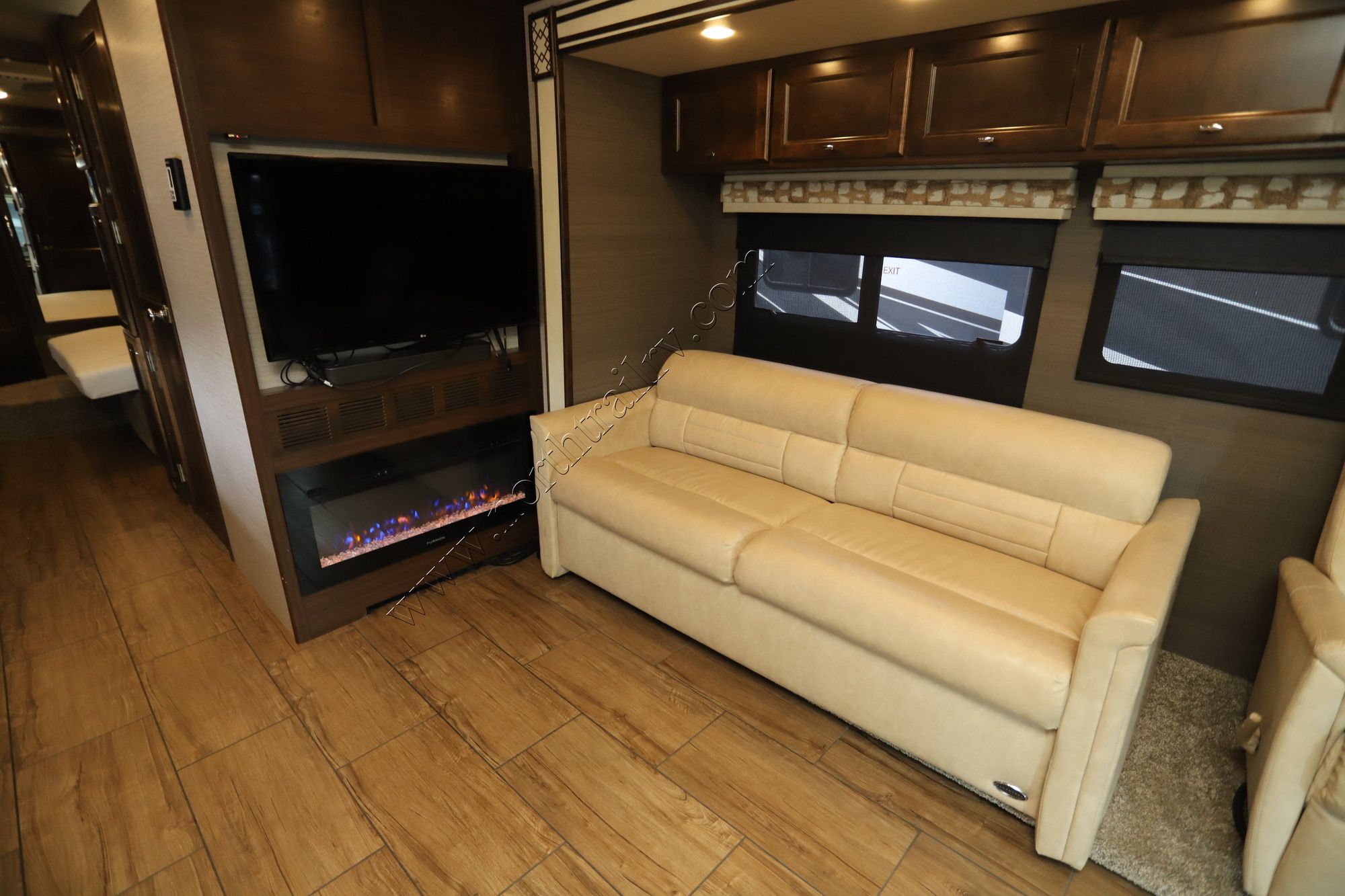 Used 2020 Tiffin Motor Homes Allegro Red 33AL Class A  For Sale