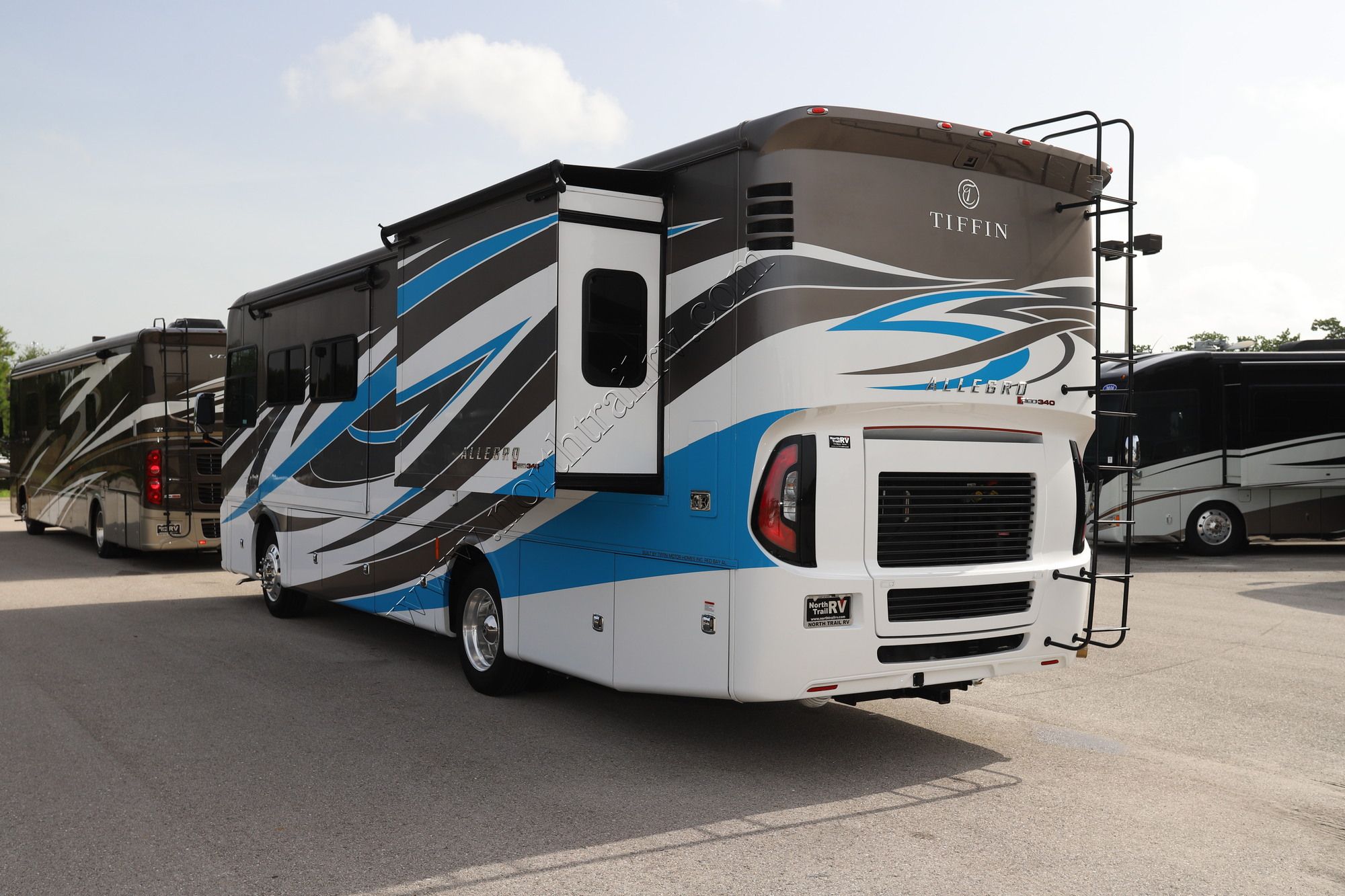 Used 2020 Tiffin Motor Homes Allegro Red 33AL Class A  For Sale