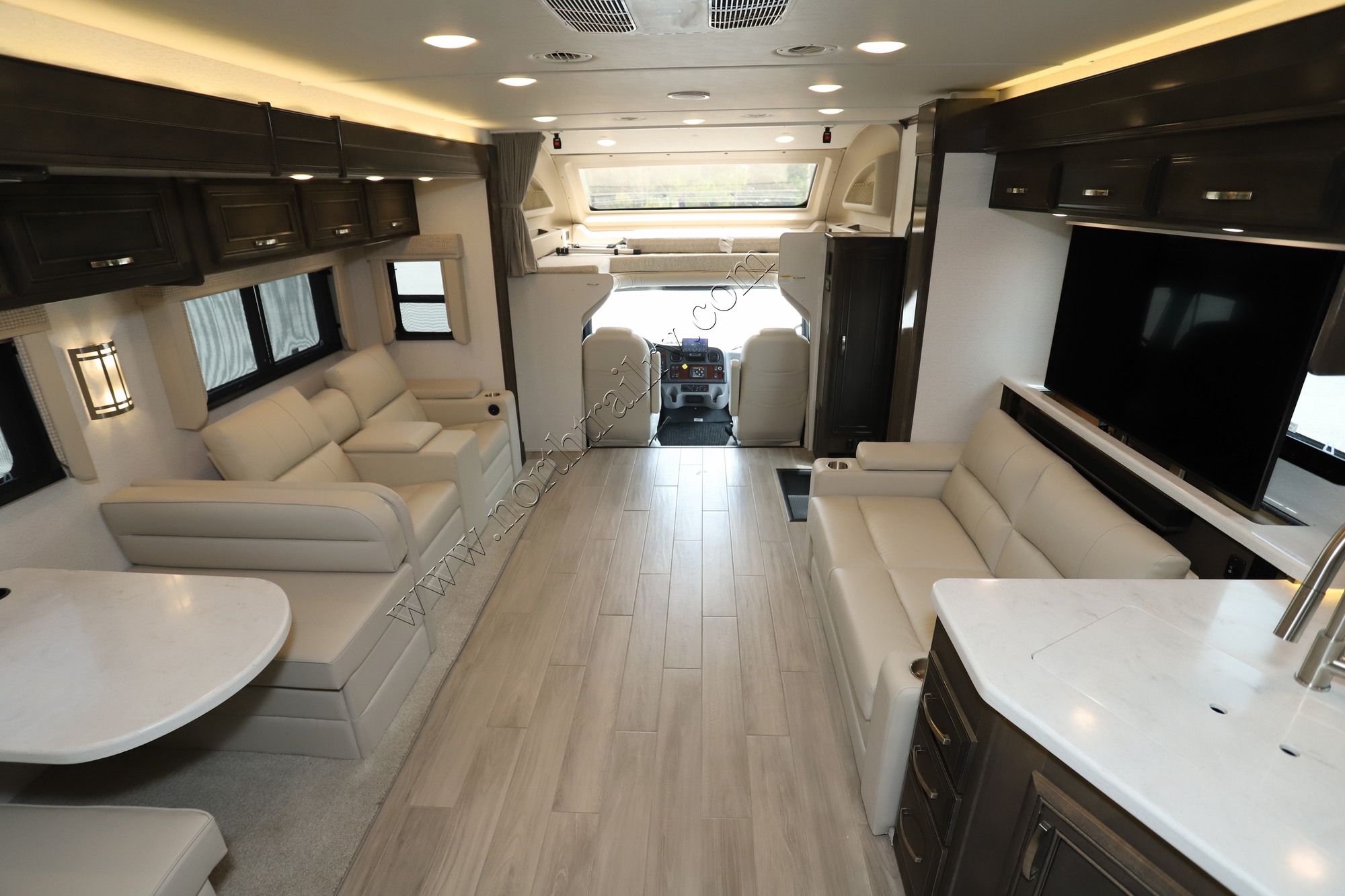 New 2023 Jayco Seneca Prestige 37M Super C  For Sale