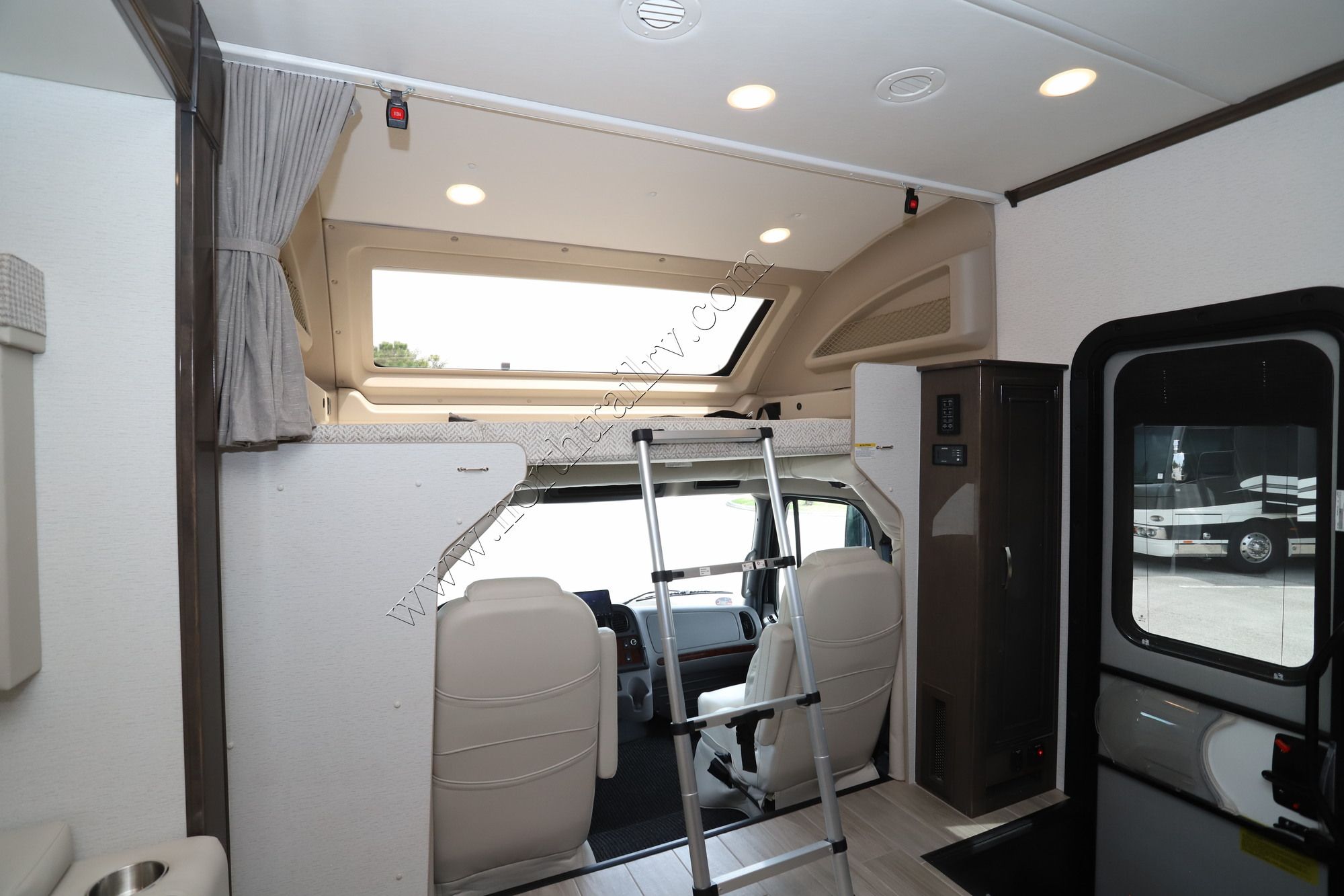 New 2023 Jayco Seneca Prestige 37M Super C  For Sale