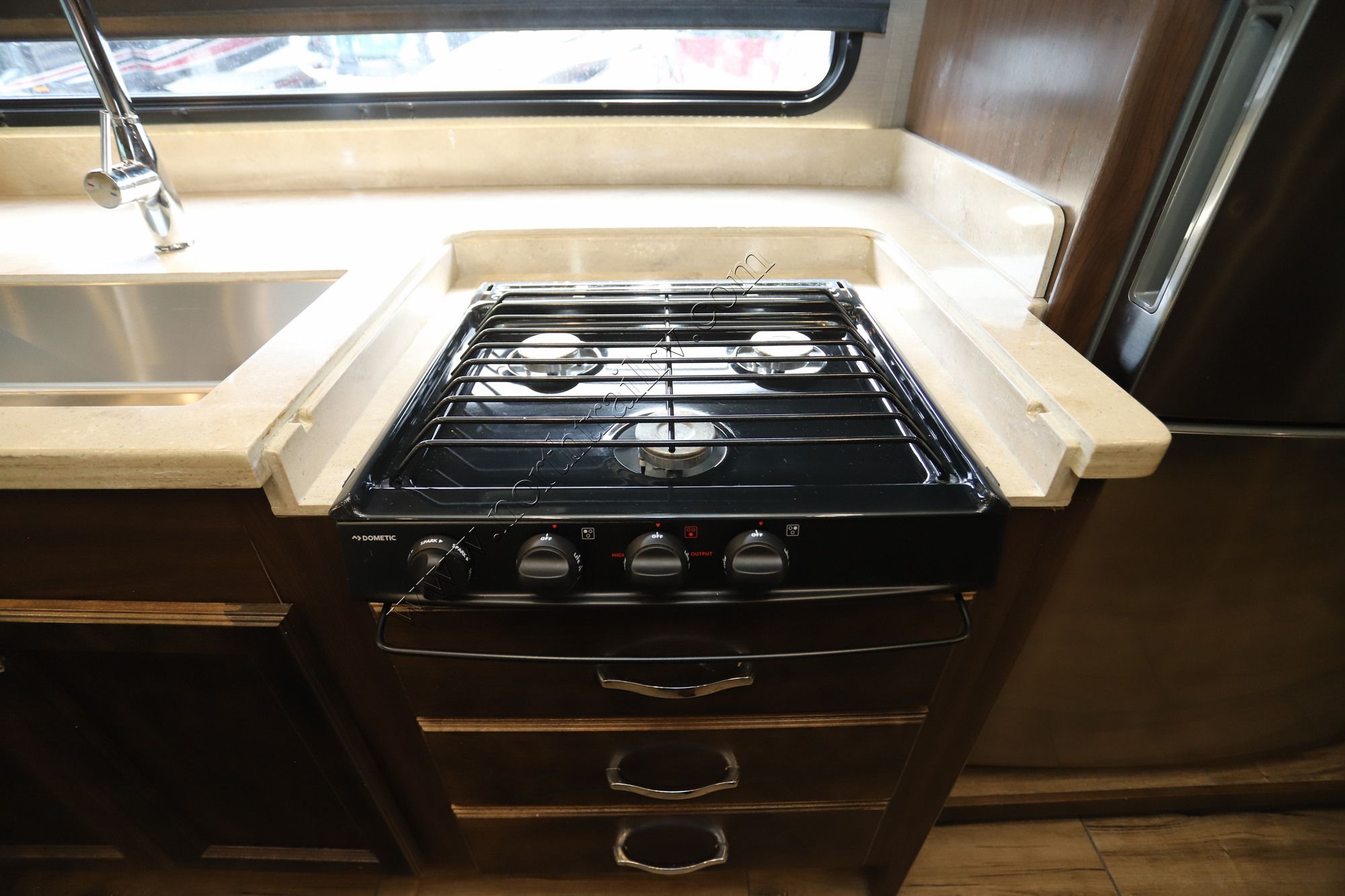 Used 2020 Tiffin Motor Homes Allegro Red 33AL Class A  For Sale