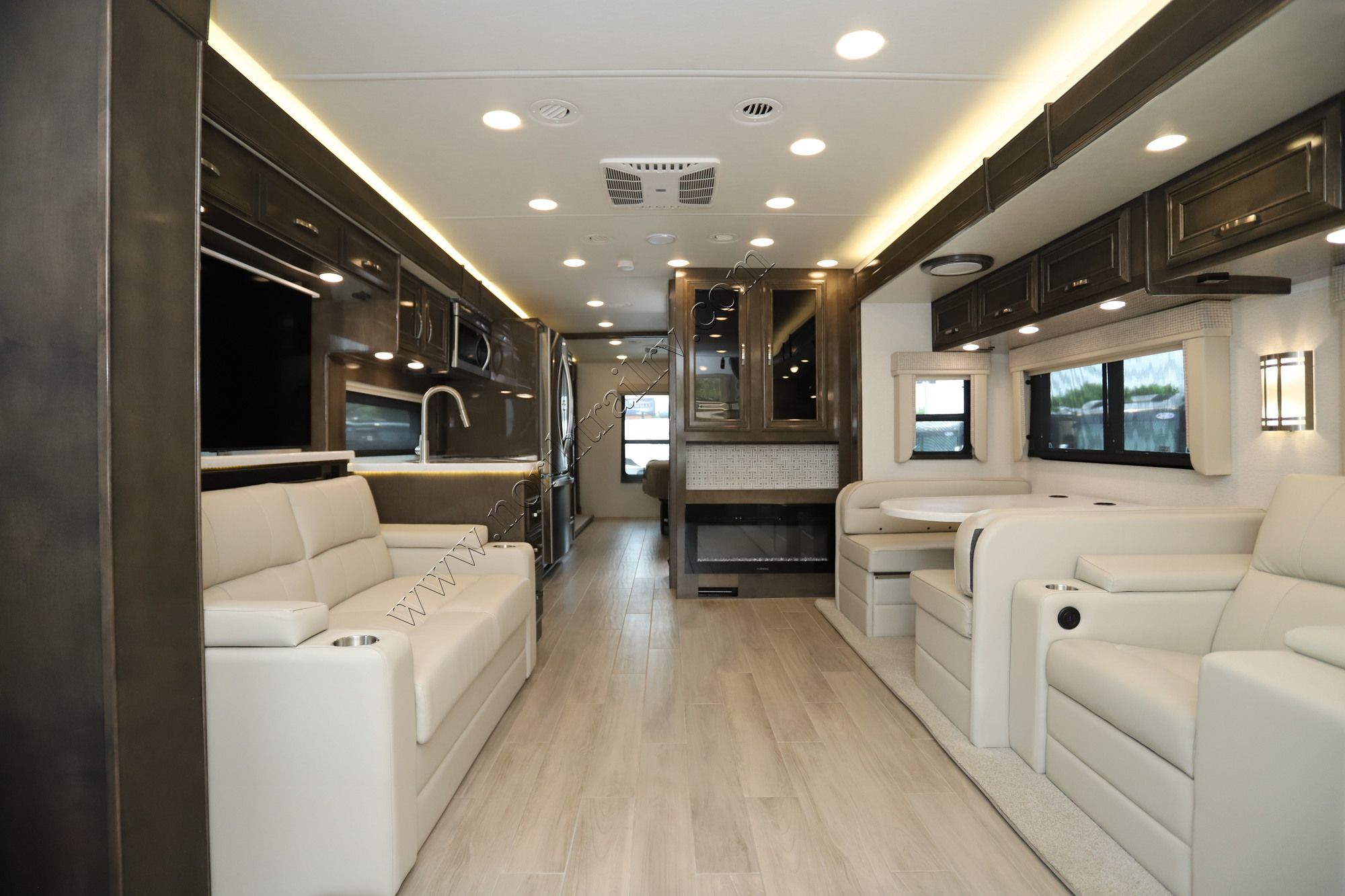 New 2023 Jayco Seneca Prestige 37M Super C  For Sale