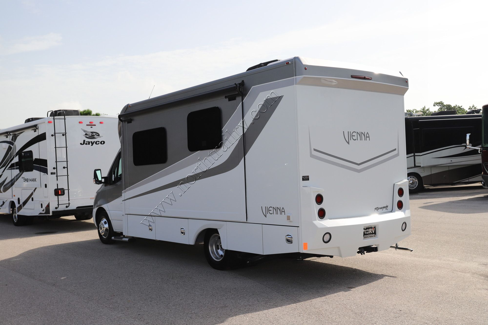 New 2023 Renegade Rv Vienna 25VRML Class C  For Sale