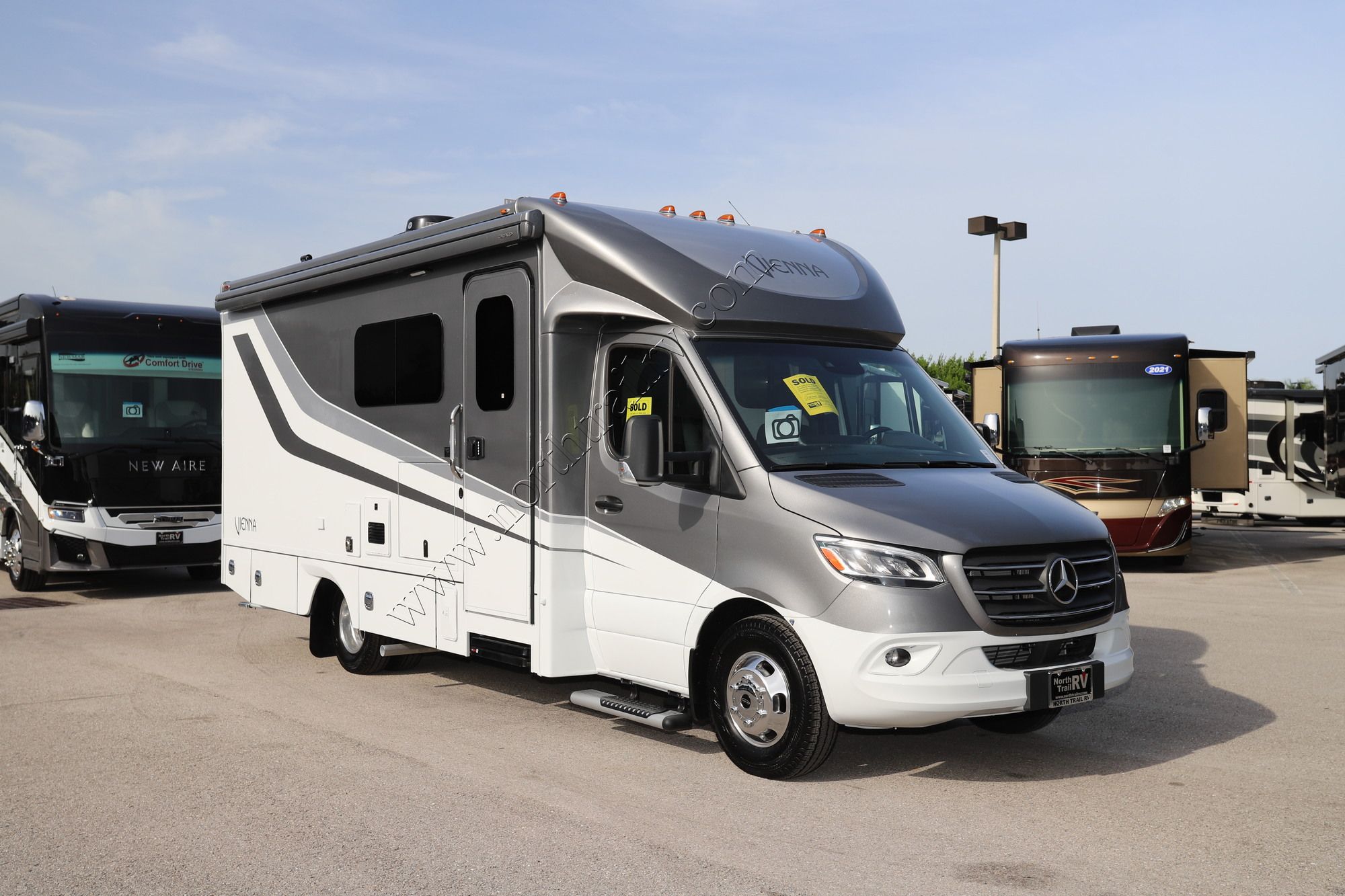 New 2023 Renegade Rv Vienna 25VRML Class C  For Sale