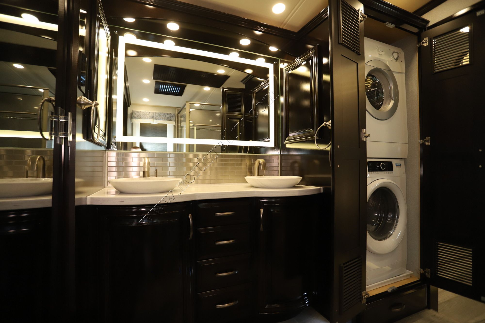 New 2022 Newmar Essex 4551 Class A  For Sale
