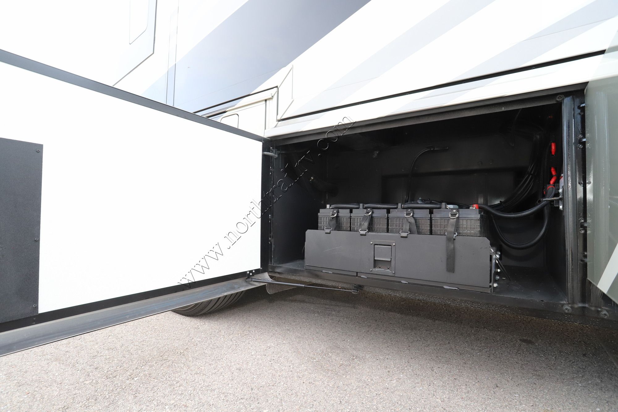 New 2022 Newmar Essex 4551 Class A  For Sale