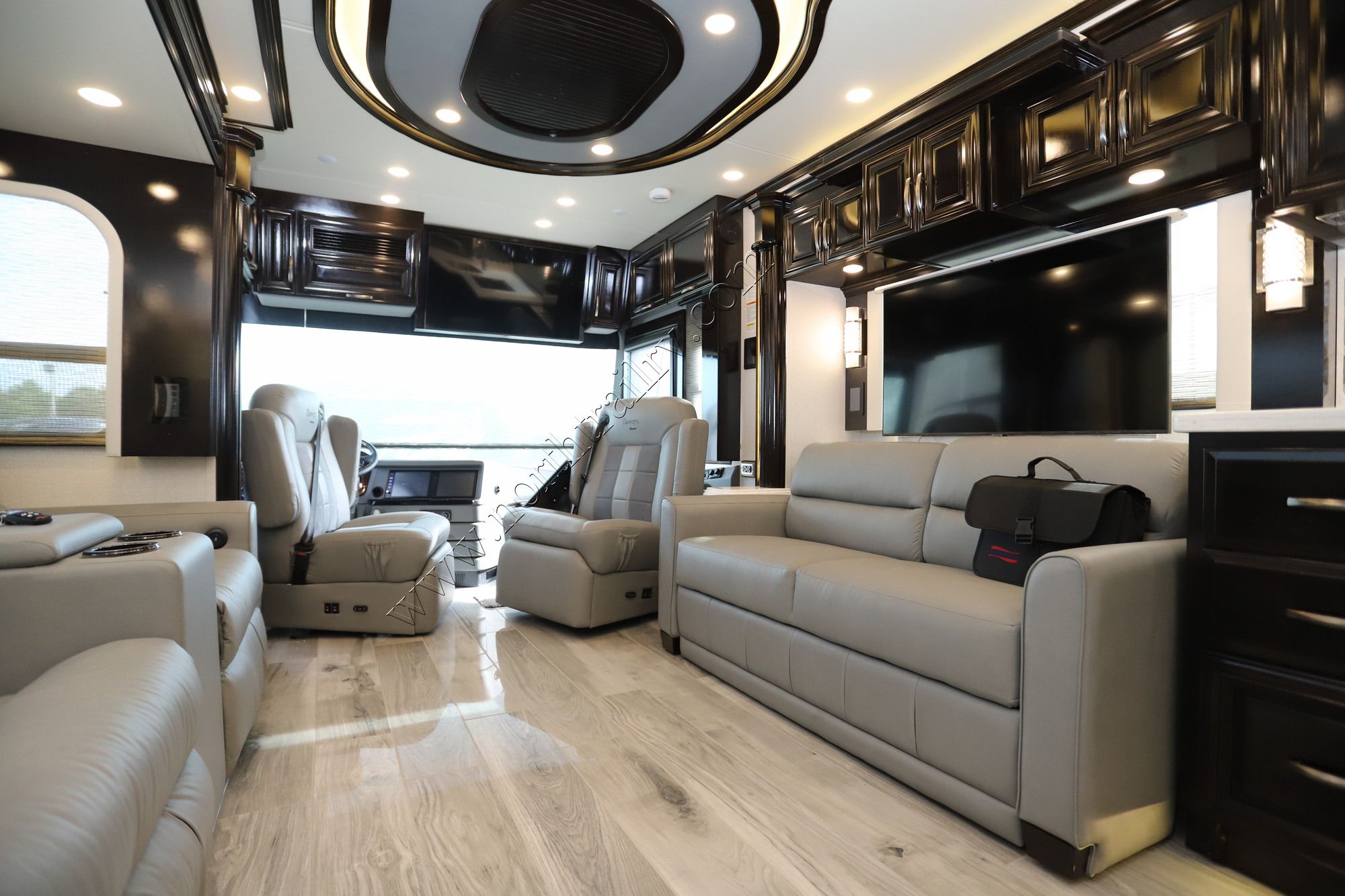 New 2022 Newmar Essex 4551 Class A  For Sale