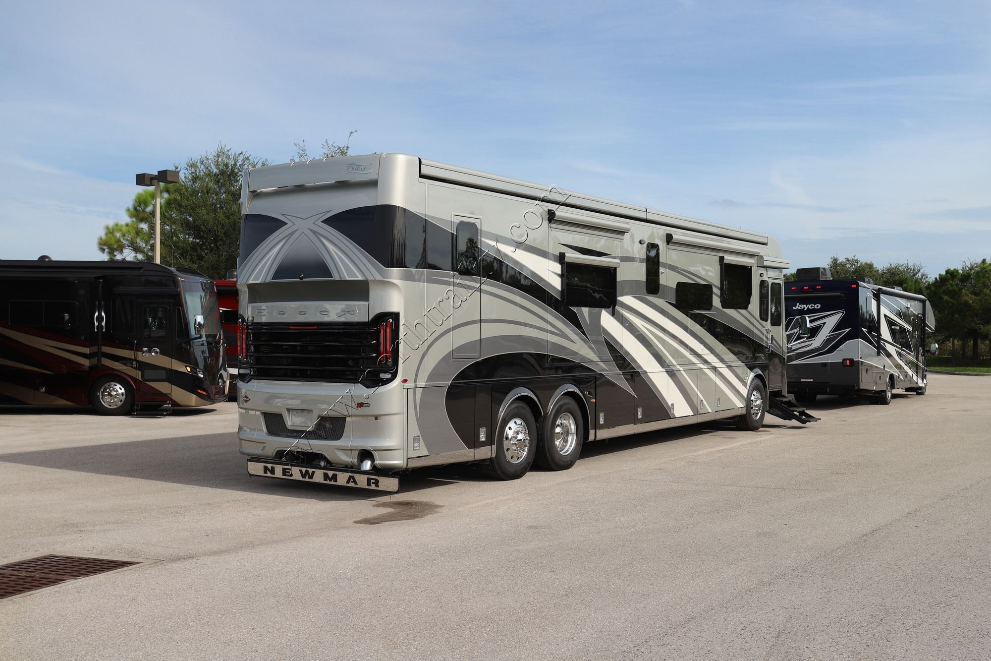 New 2022 Newmar Essex 4551 Class A  For Sale
