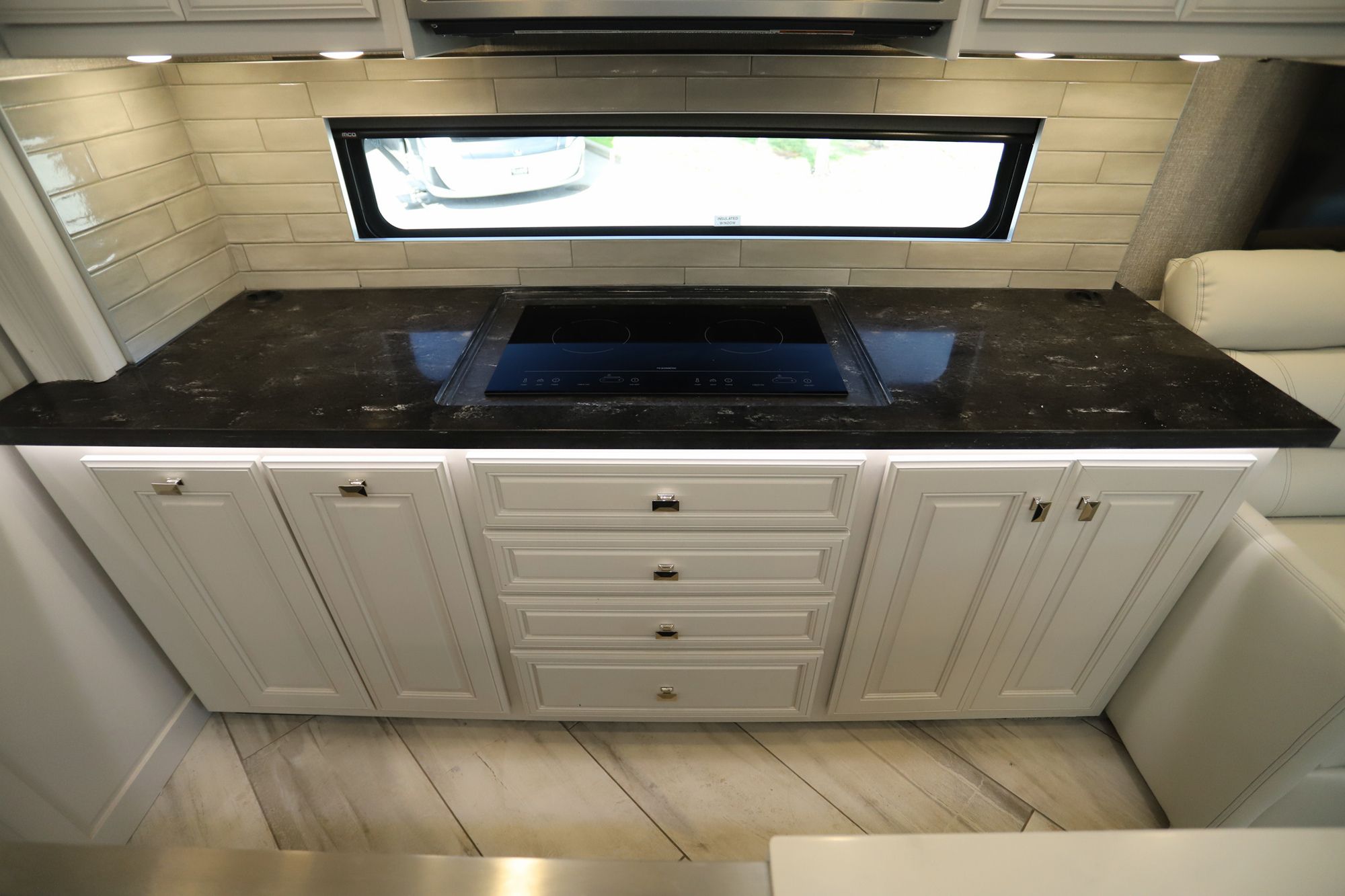 Used 2022 Fleetwood Discovery Lxe 36HQ Class A  For Sale