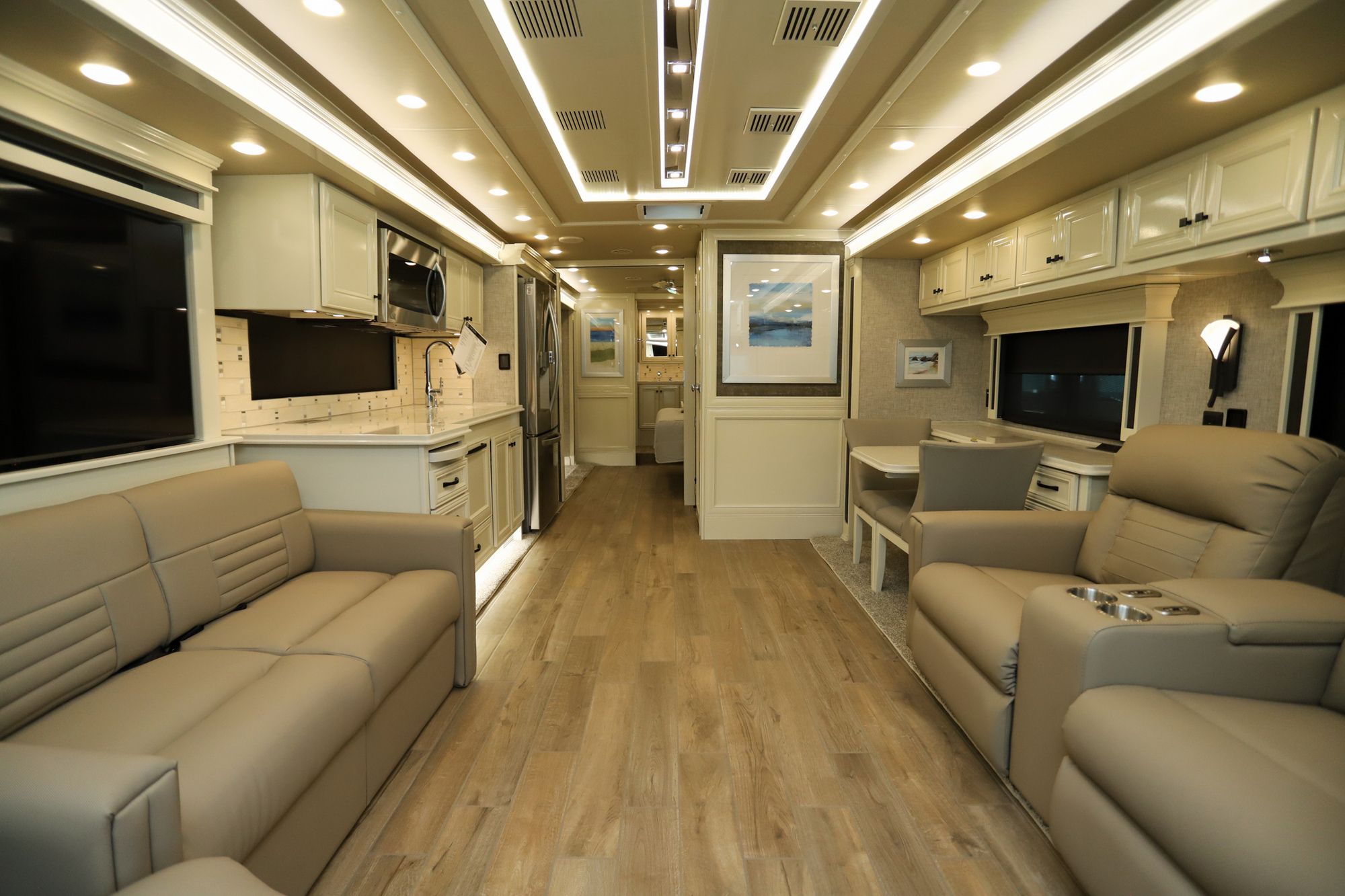 New 2023 Tiffin Motor Homes Phaeton 37BH Class A  For Sale