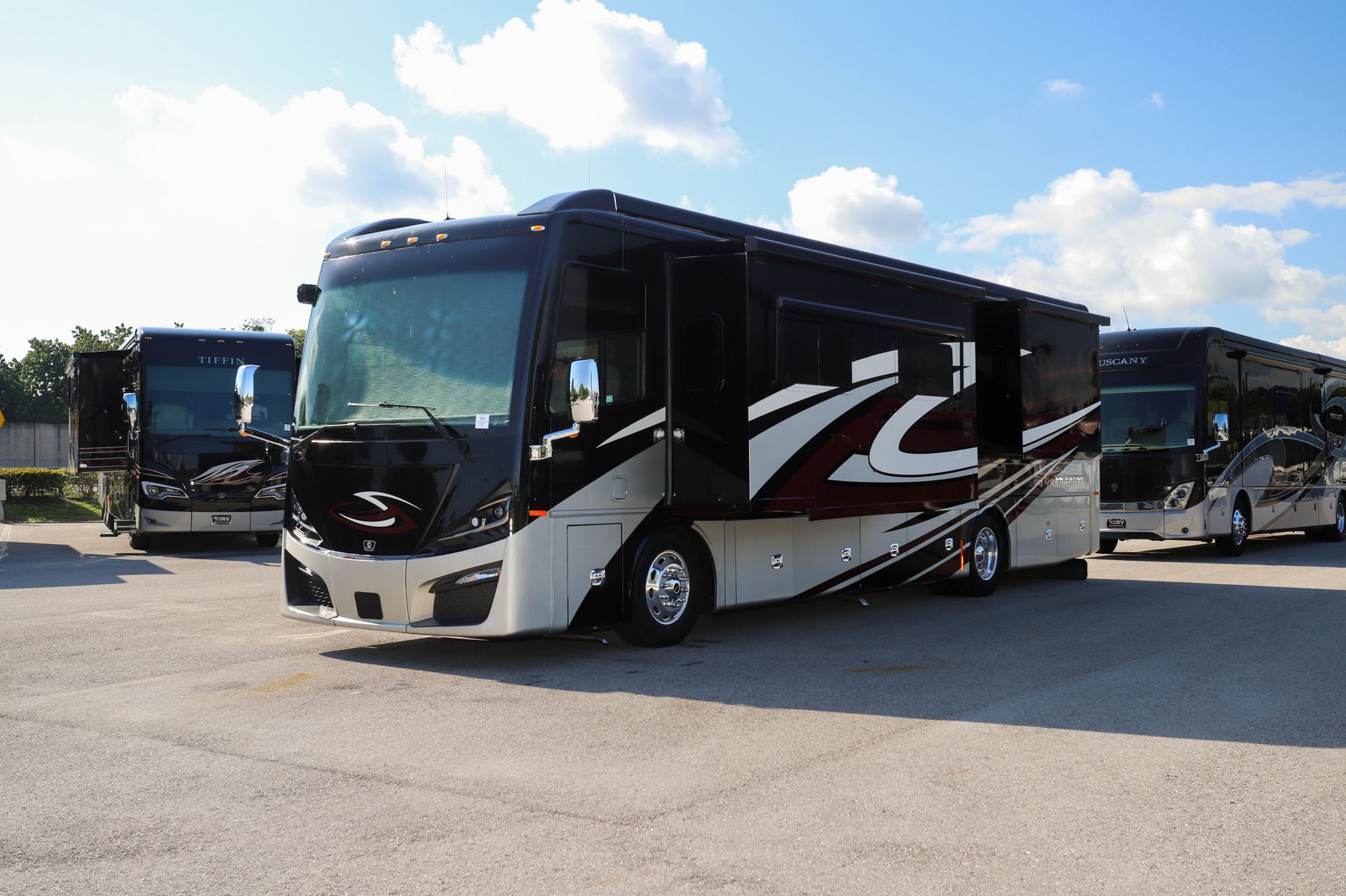 New 2023 Tiffin Motor Homes Phaeton 37BH Class A  For Sale