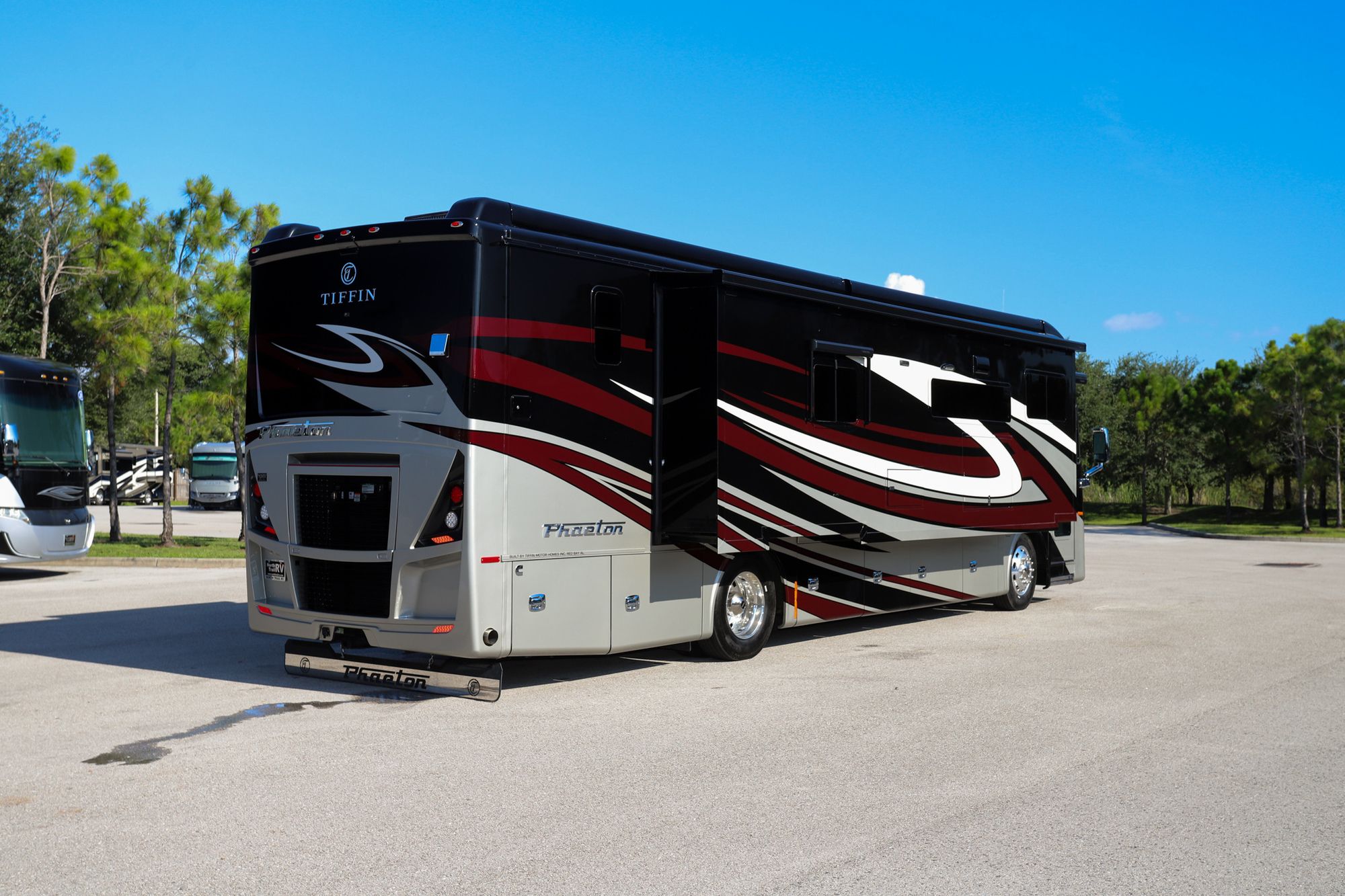 New 2023 Tiffin Motor Homes Phaeton 37BH Class A  For Sale