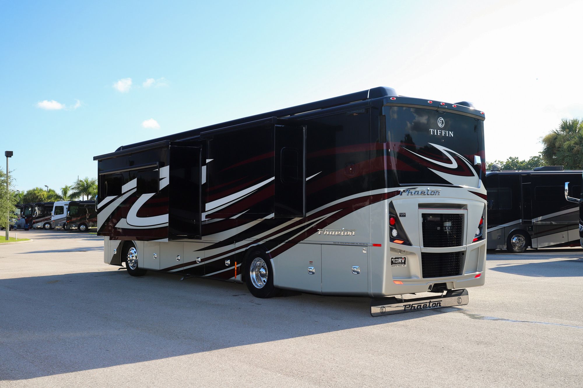 New 2023 Tiffin Motor Homes Phaeton 37BH Class A  For Sale