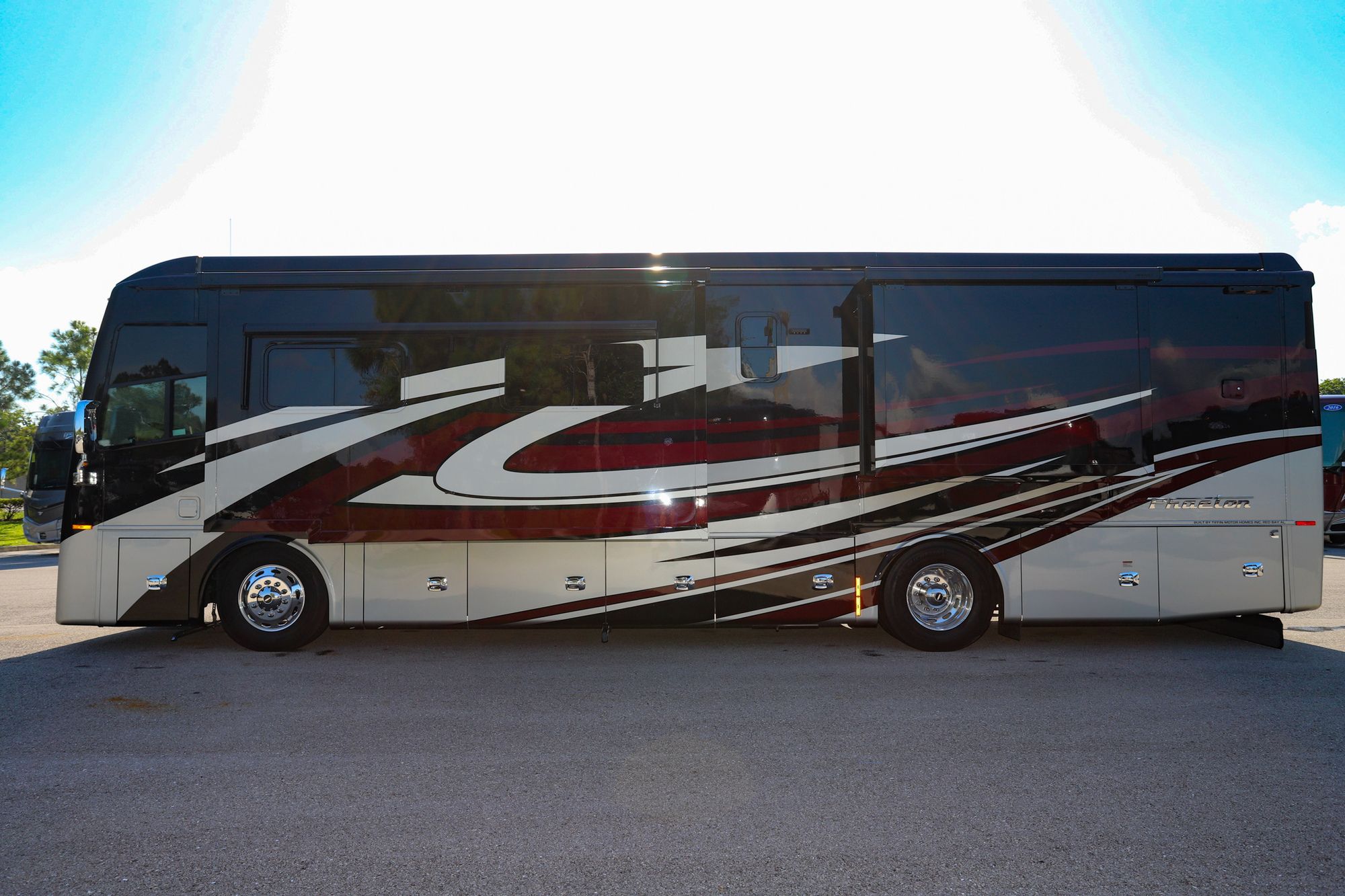 New 2023 Tiffin Motor Homes Phaeton 37BH Class A  For Sale