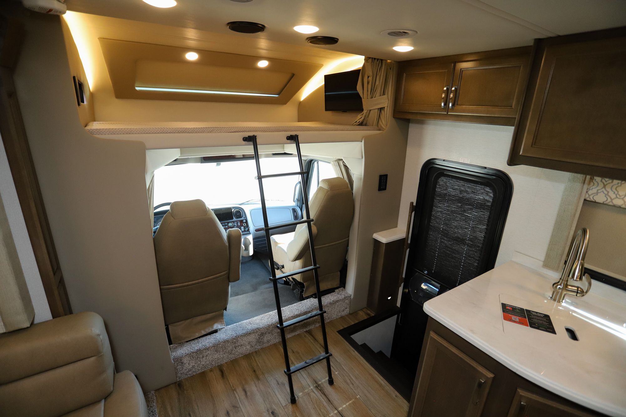 New 2023 Renegade Rv Verona 40VRB Super C  For Sale