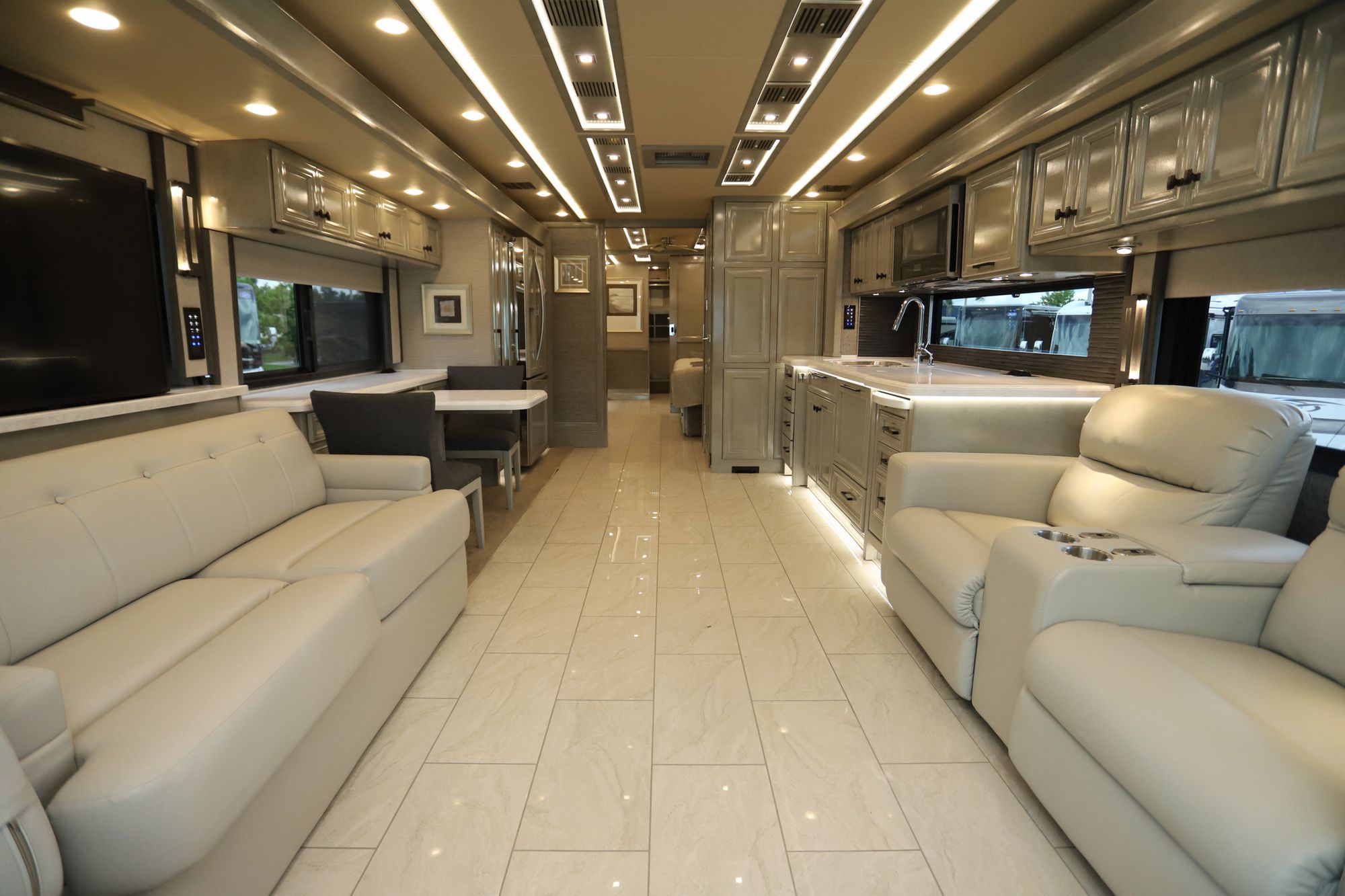 Used 2021 Tiffin Motor Homes Allegro Bus 45OPP Class A  For Sale